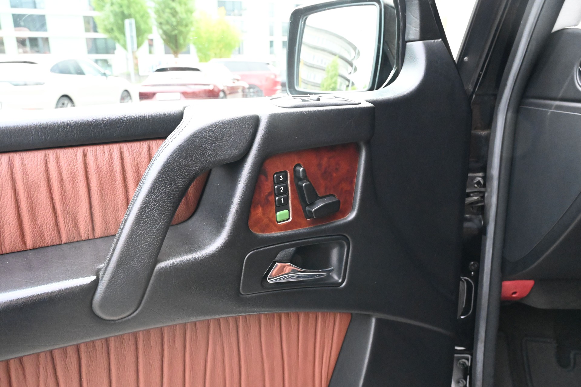 MERCEDES-BENZ G 320 CDI 7G-Tronic-image-10