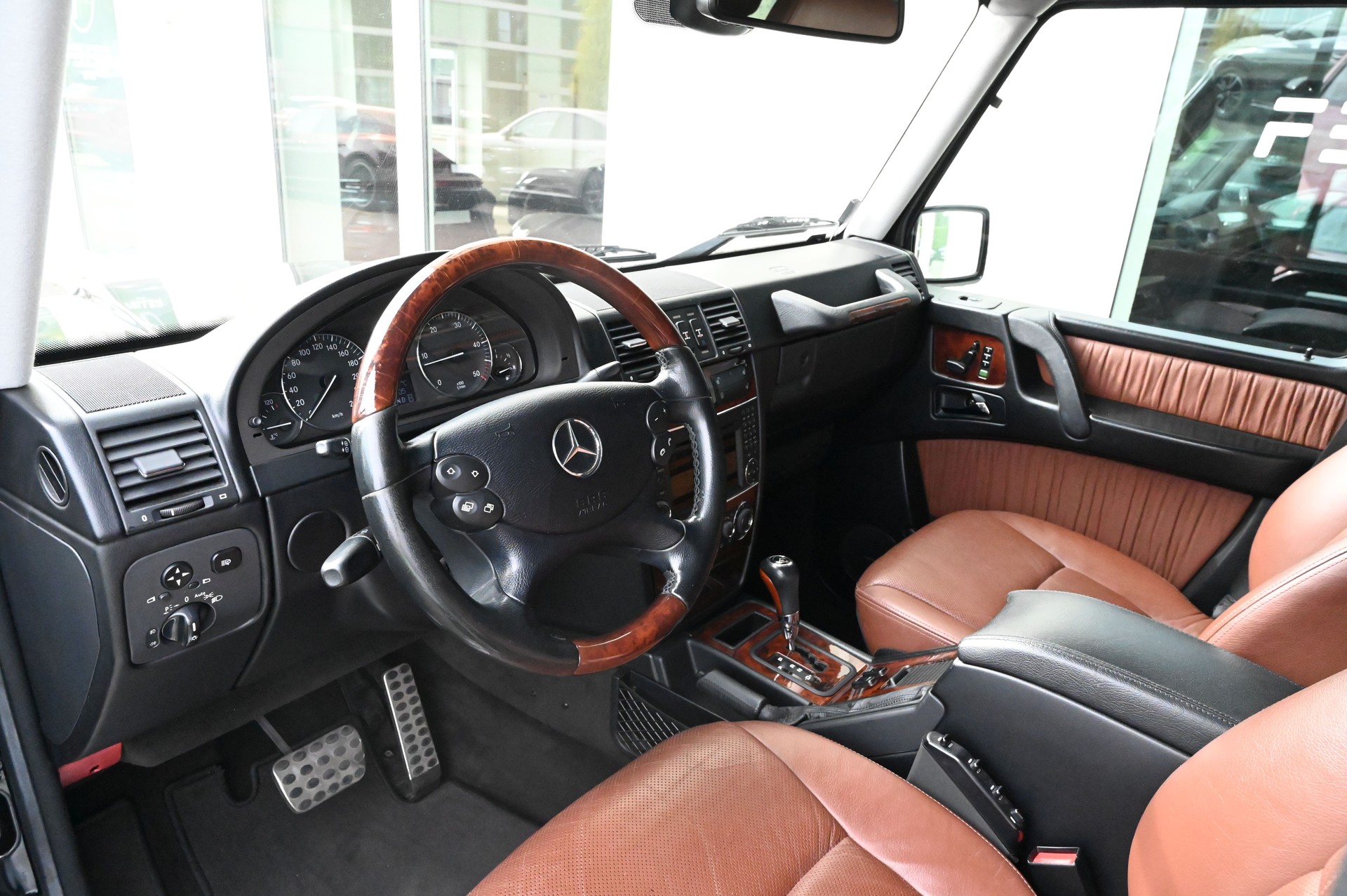 MERCEDES-BENZ G 320 CDI 7G-Tronic-image-9