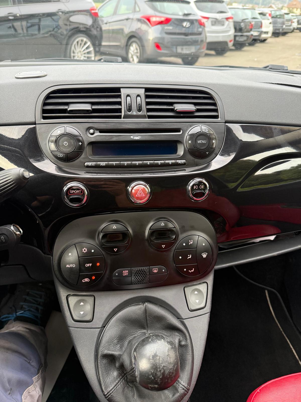 FIAT 500 1.4 16V Lounge-image-10