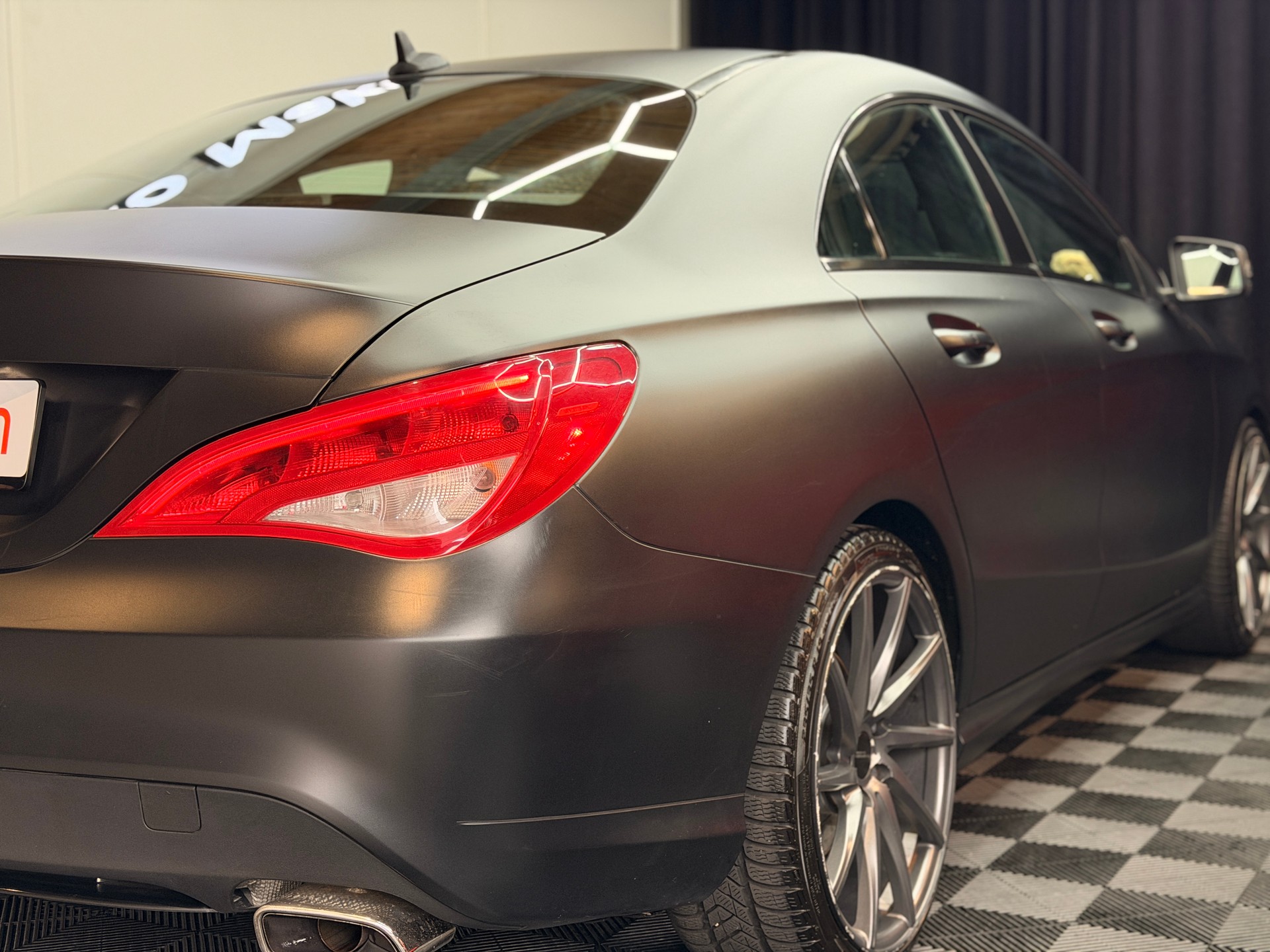 MERCEDES-BENZ CLA 250-image-2