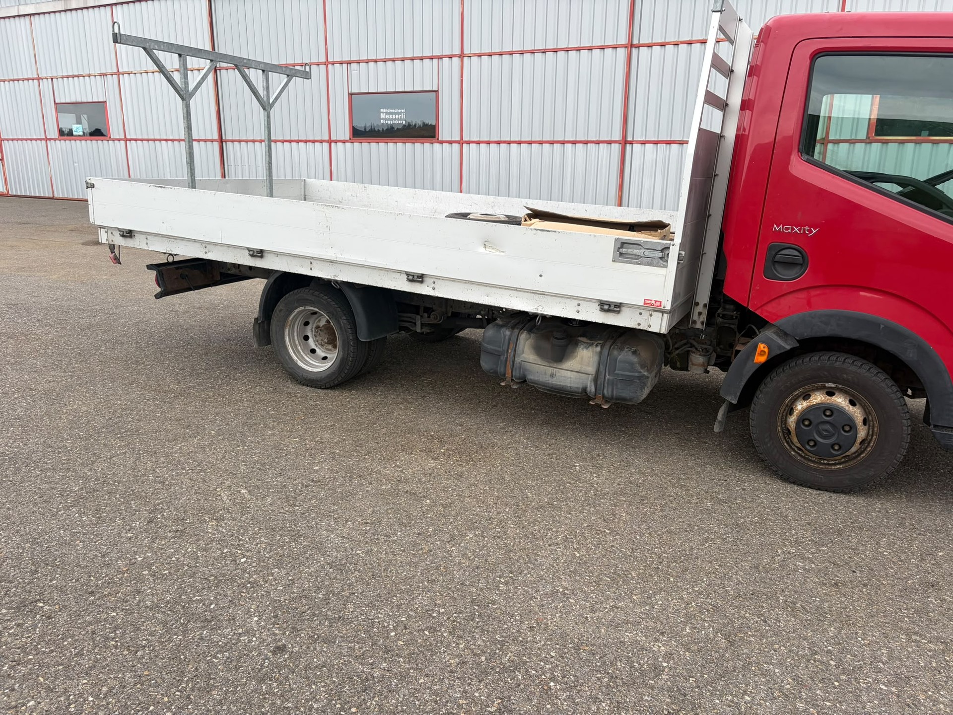 RENAULT Maxity 130.35 Eco-image-9