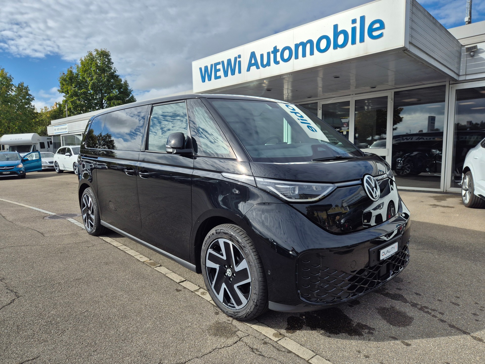 VW ID.Buzz LWB Pro 4 Motion