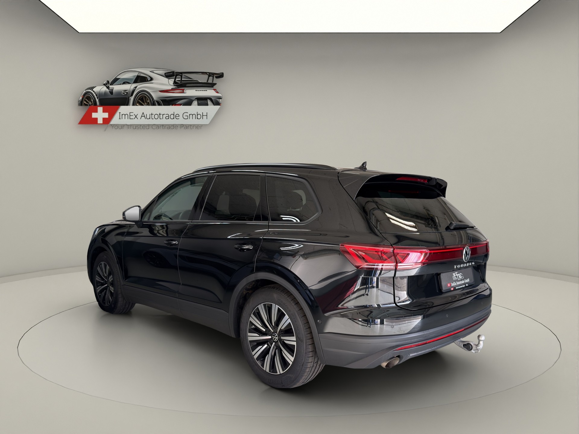 VW Touareg 3.0 TDI Elegance Tiptronic-image-1