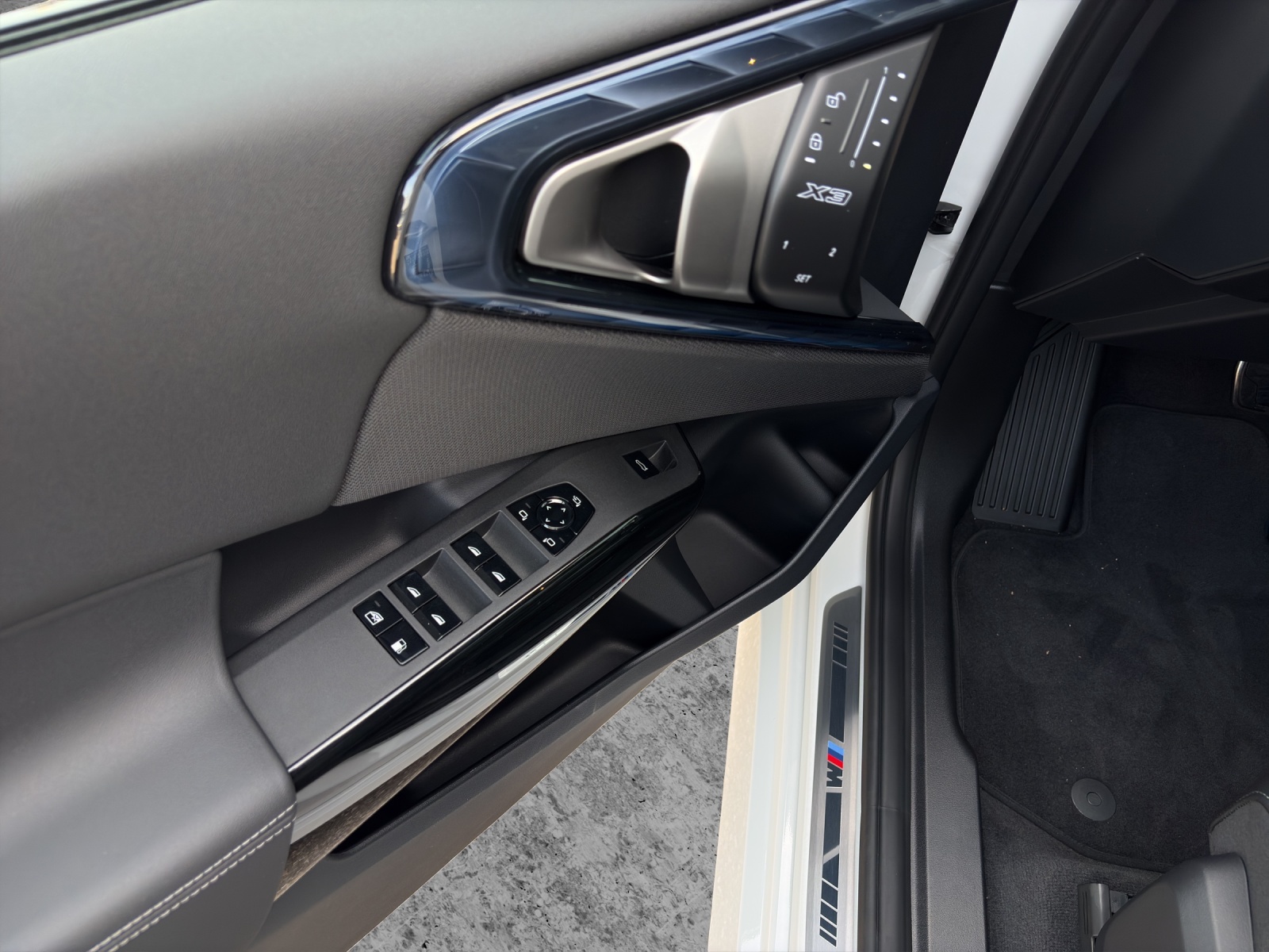 BMW X3 30e xDrive-image-12