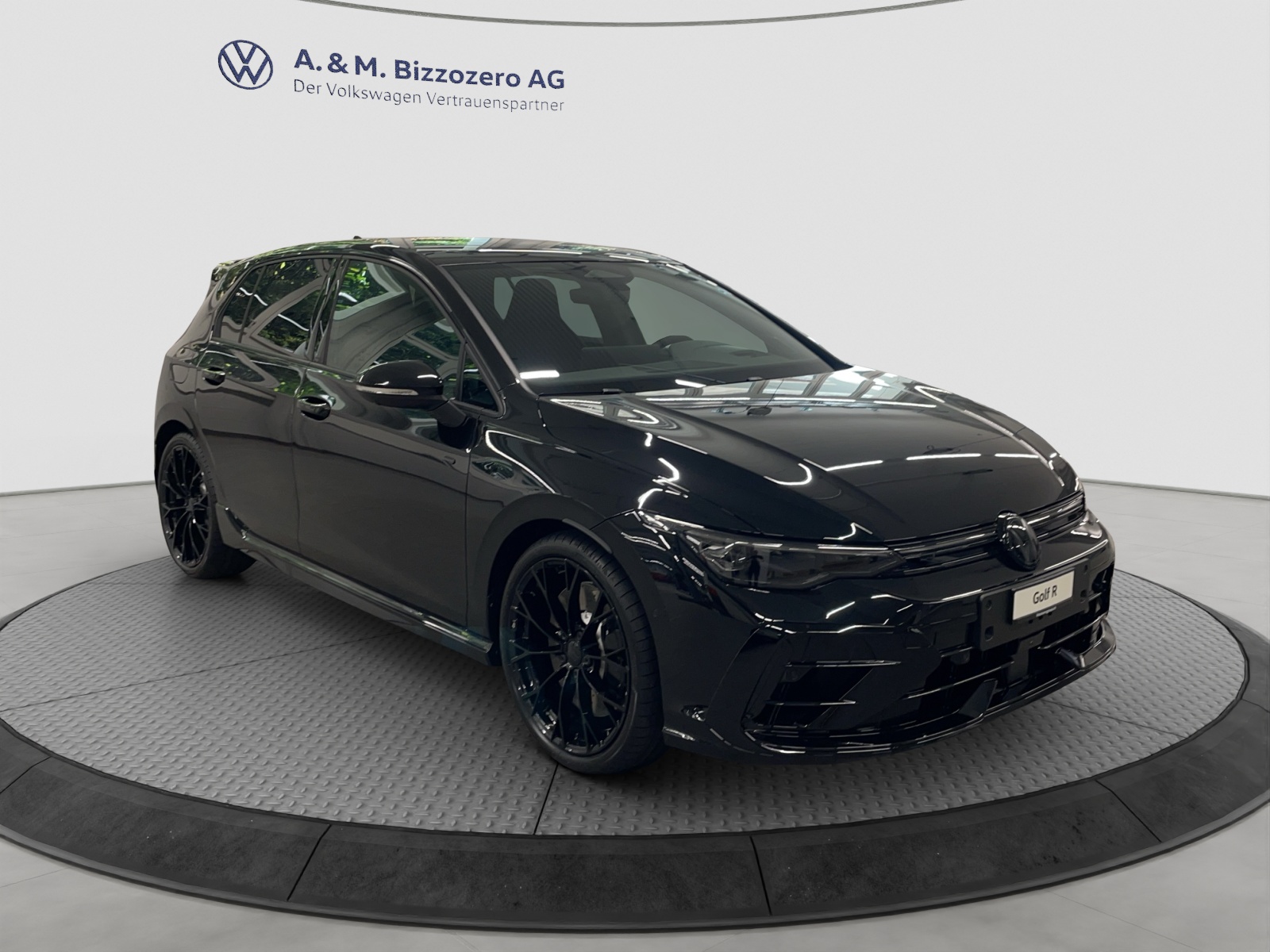 VW Golf 2.0 TSI R DSG 4 Motion-image-6