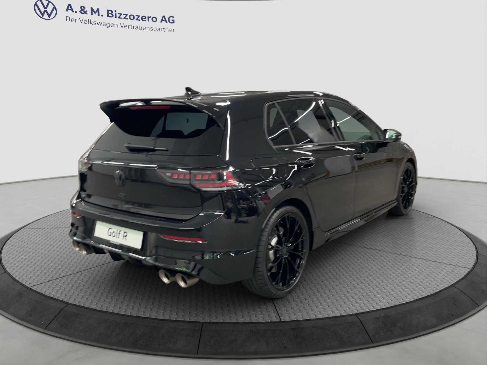 VW Golf 2.0 TSI R DSG 4 Motion-image-4