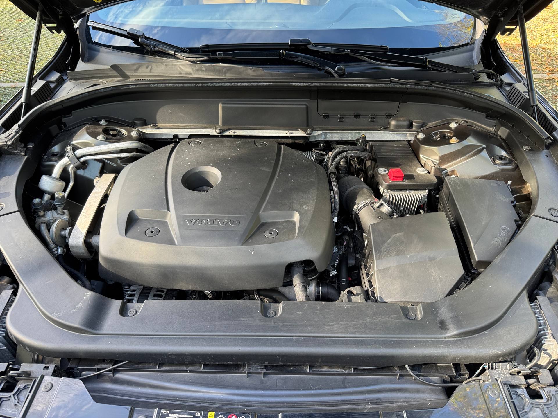 VOLVO XC60 T5 AWD Momentum Geartronic-image-9