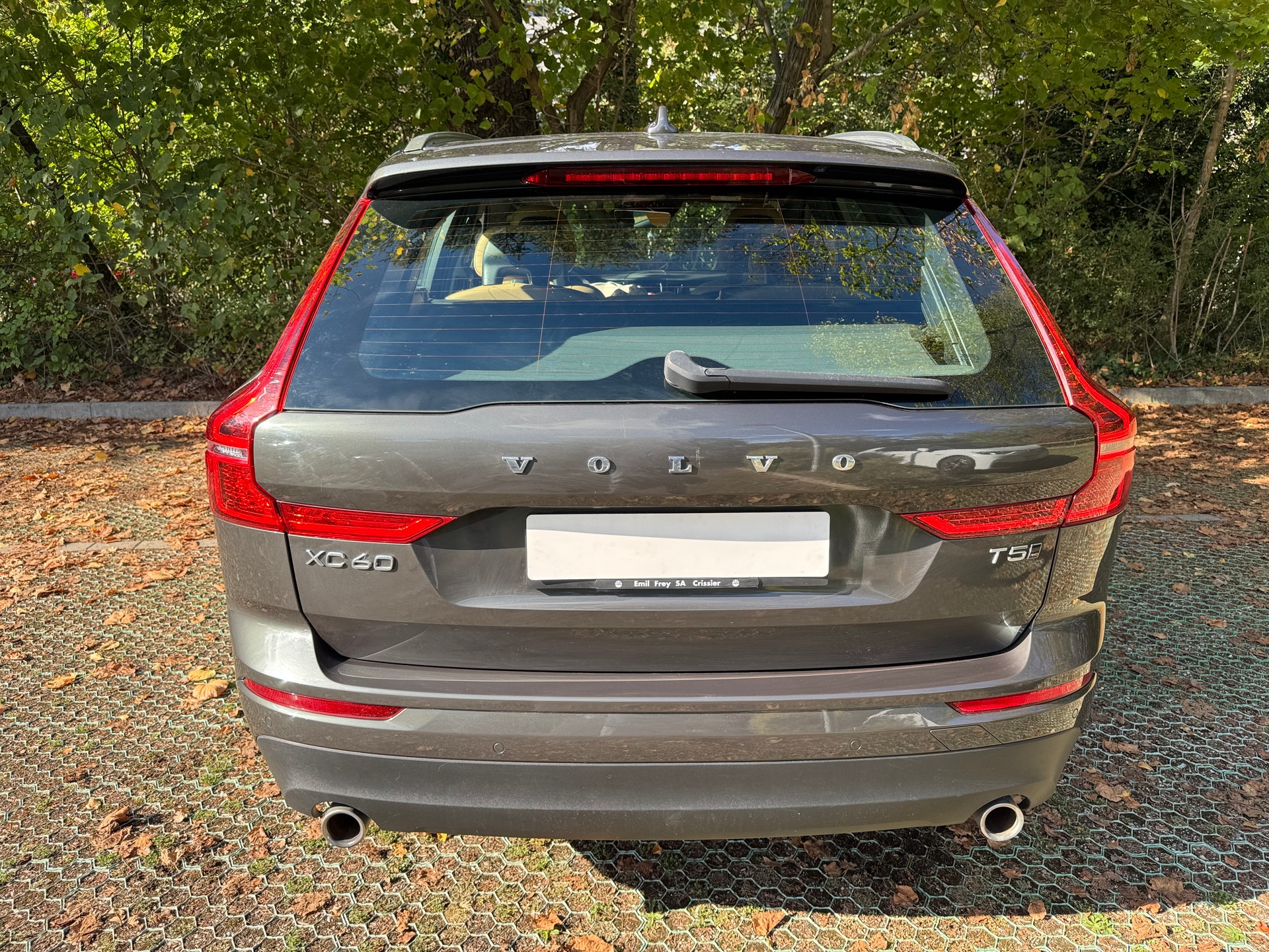 VOLVO XC60 T5 AWD Momentum Geartronic-image-8