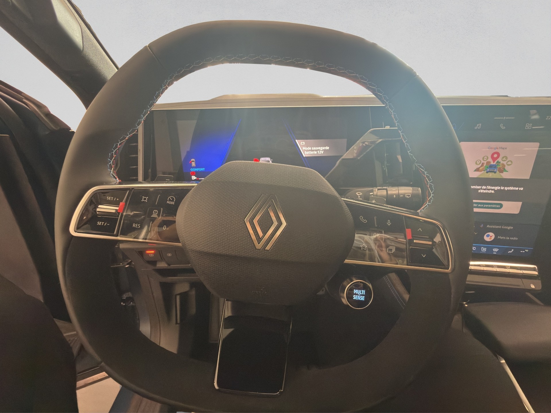 RENAULT Espace 1.2 E-Tech 200 Esprit Alpine 7-Sitze-image-9