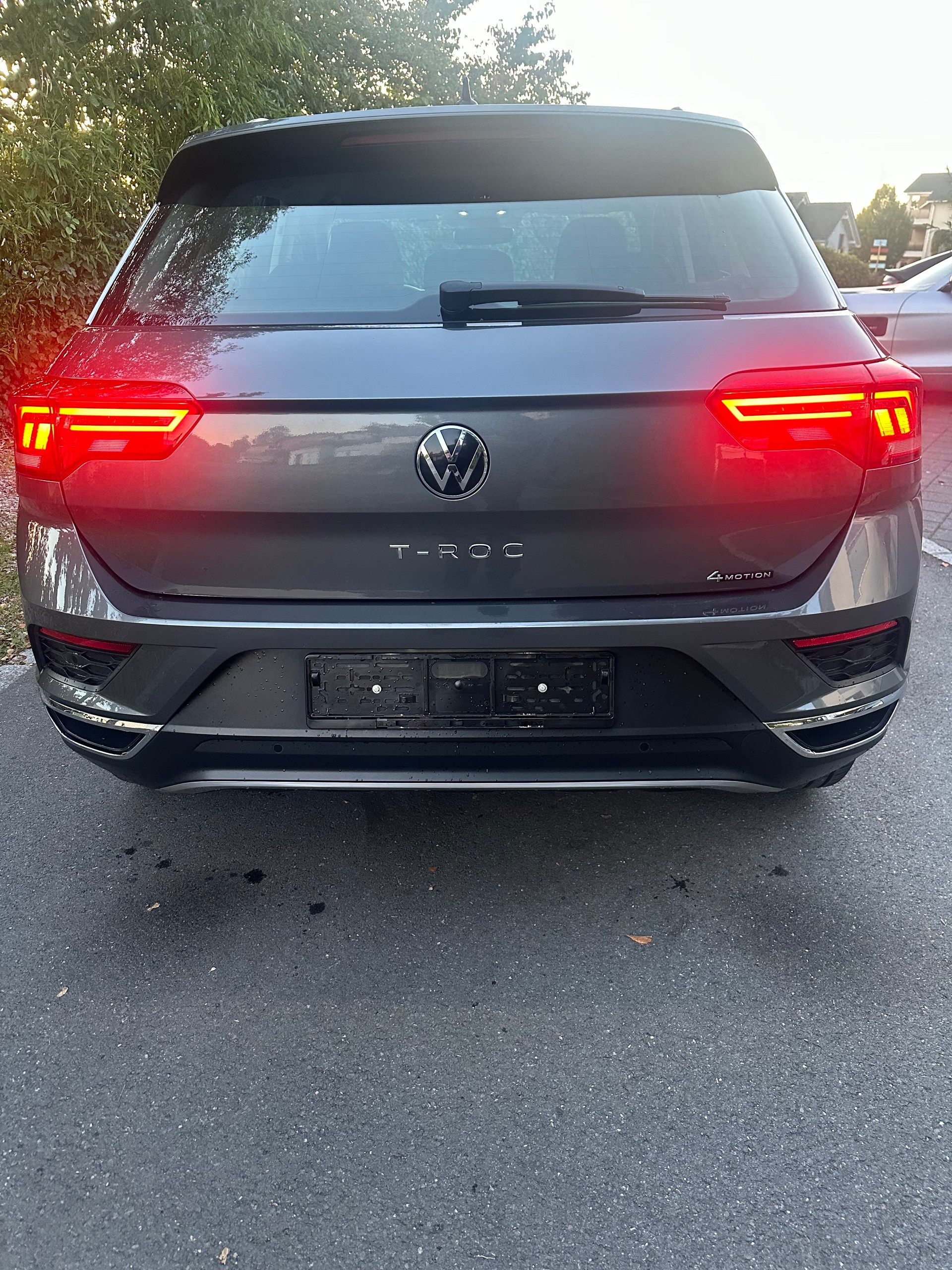 VW T-Roc 2.0 TSI Sport DSG 4Motion-image-4