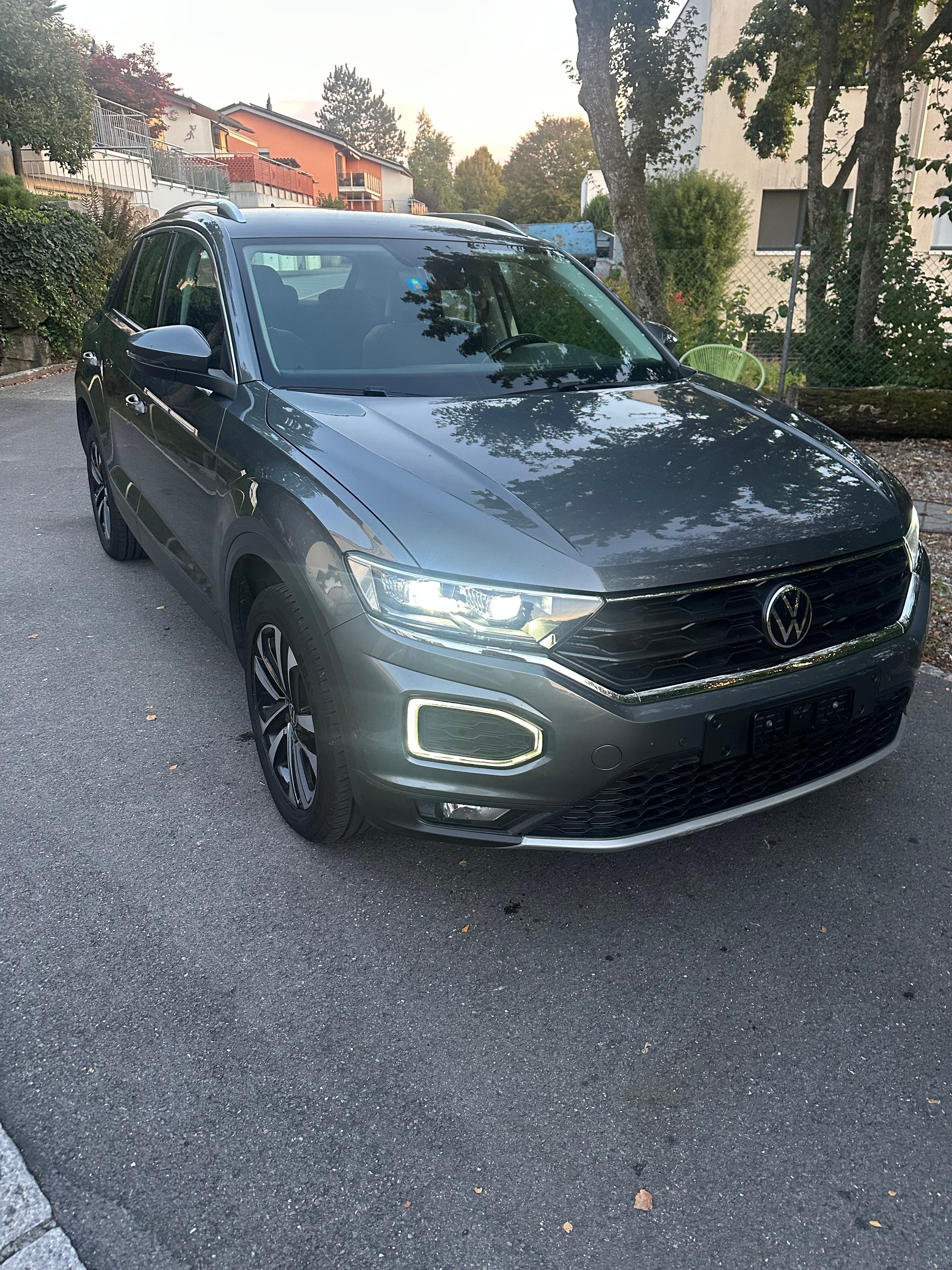 VW T-Roc 2.0 TSI Sport DSG 4Motion-image-1