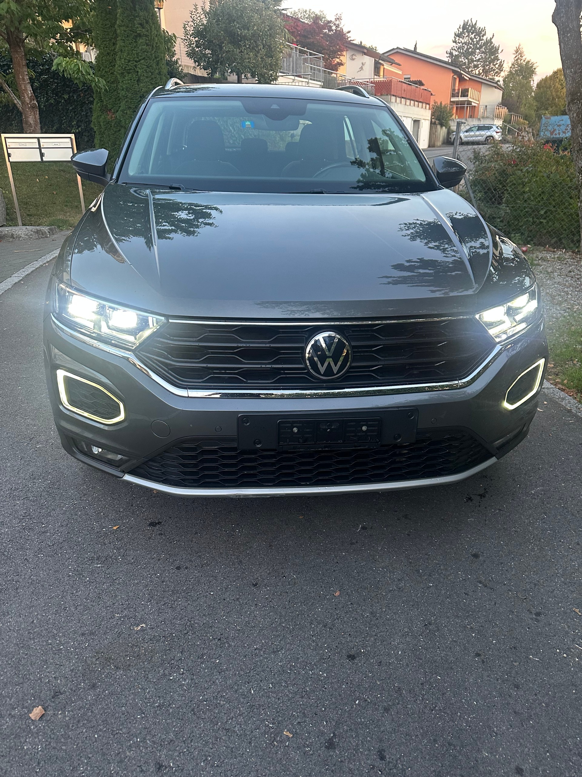 VW T-Roc 2.0 TSI Sport DSG 4Motion-image-0