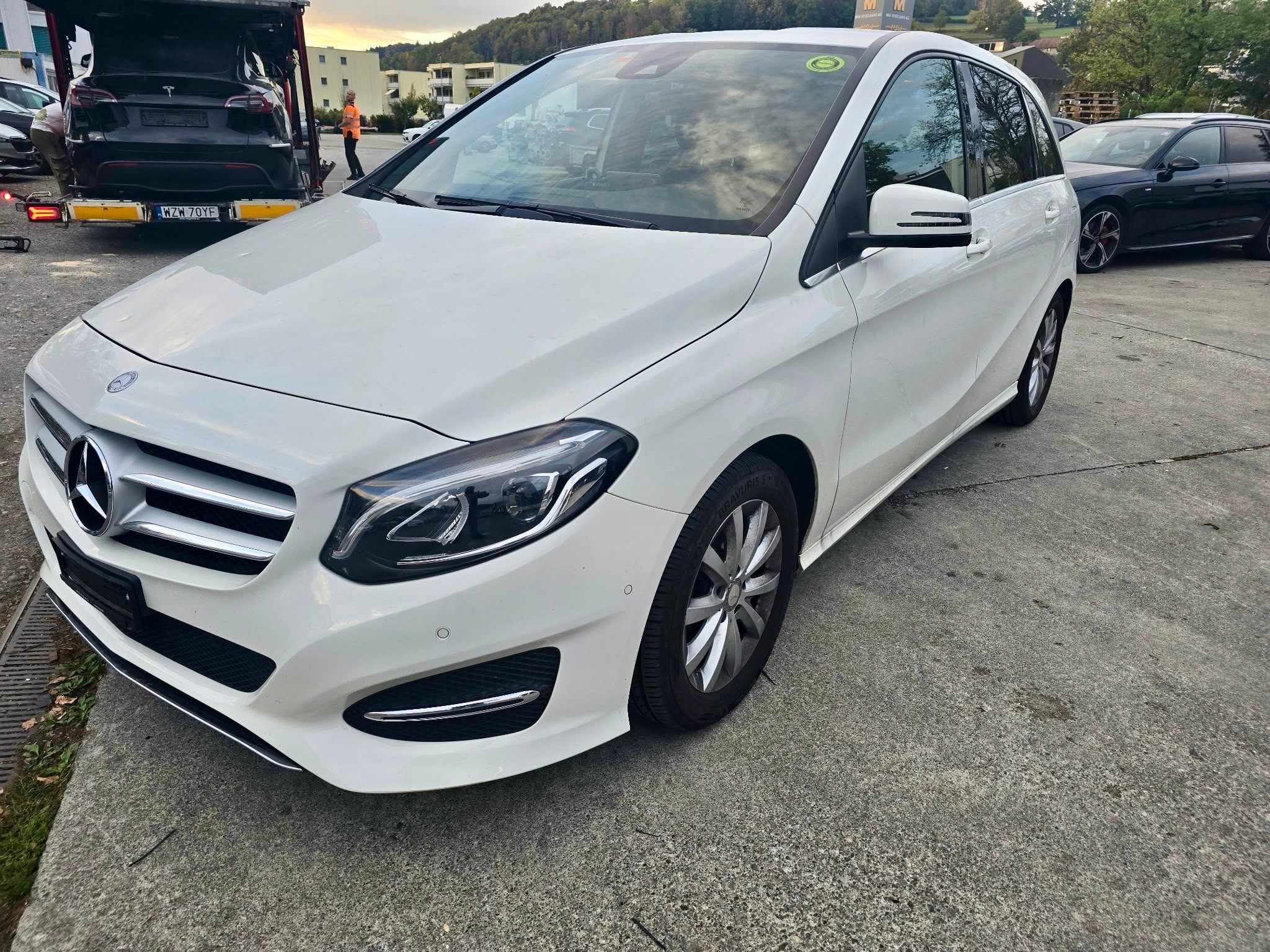Car photo