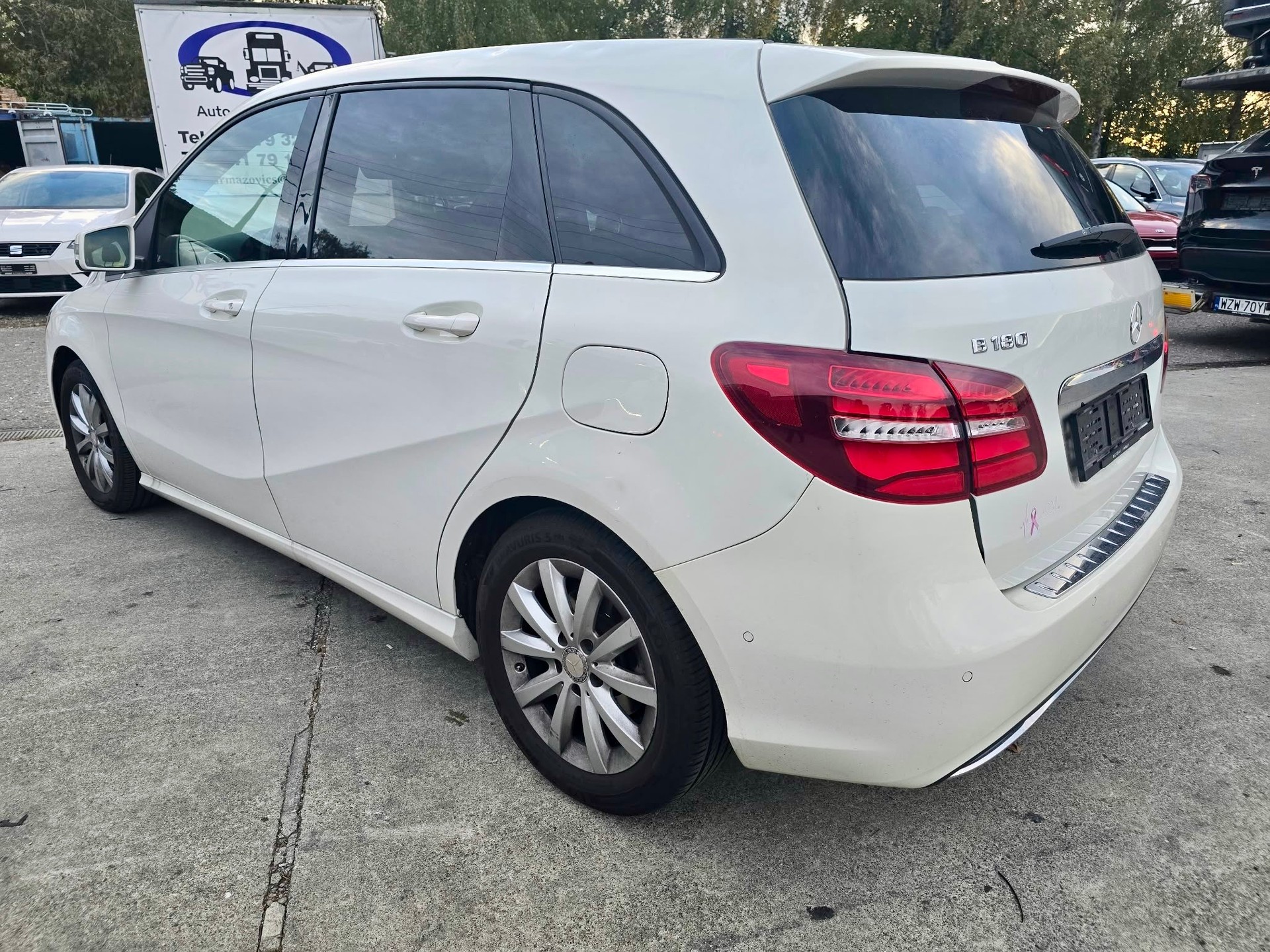 MERCEDES-BENZ B 180 Style-image-2