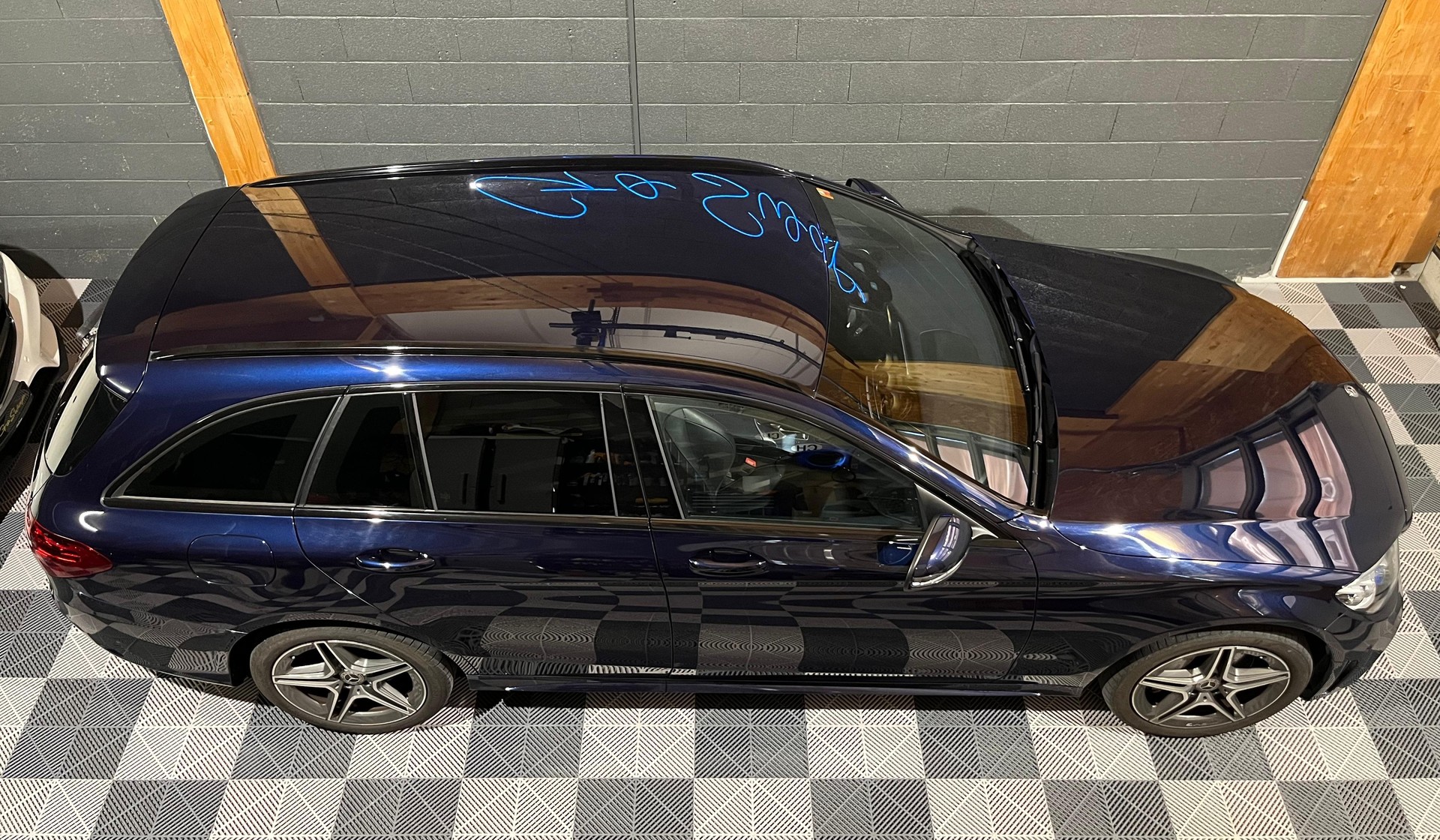 MERCEDES-BENZ C 400 AMG Line 4Matic 9G-Tronic-showroom-element-1