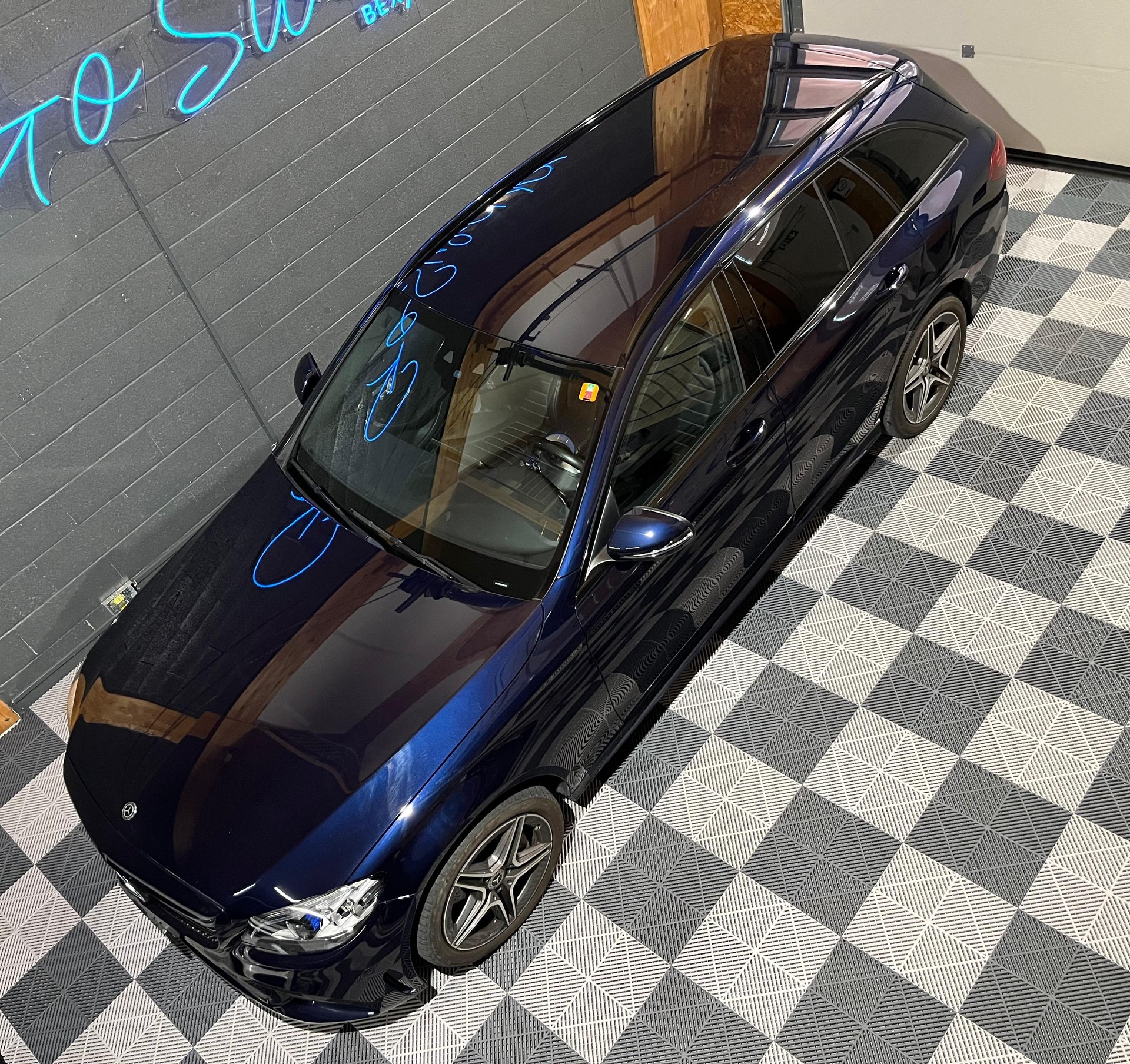 MERCEDES-BENZ C 400 AMG Line 4Matic 9G-Tronic-image-5