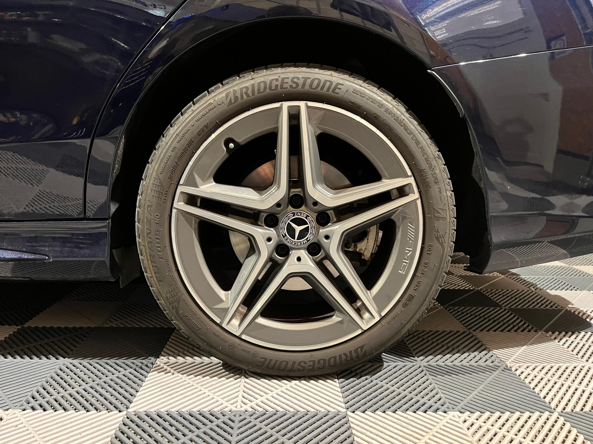 MERCEDES-BENZ C 400 AMG Line 4Matic 9G-Tronic-image-23