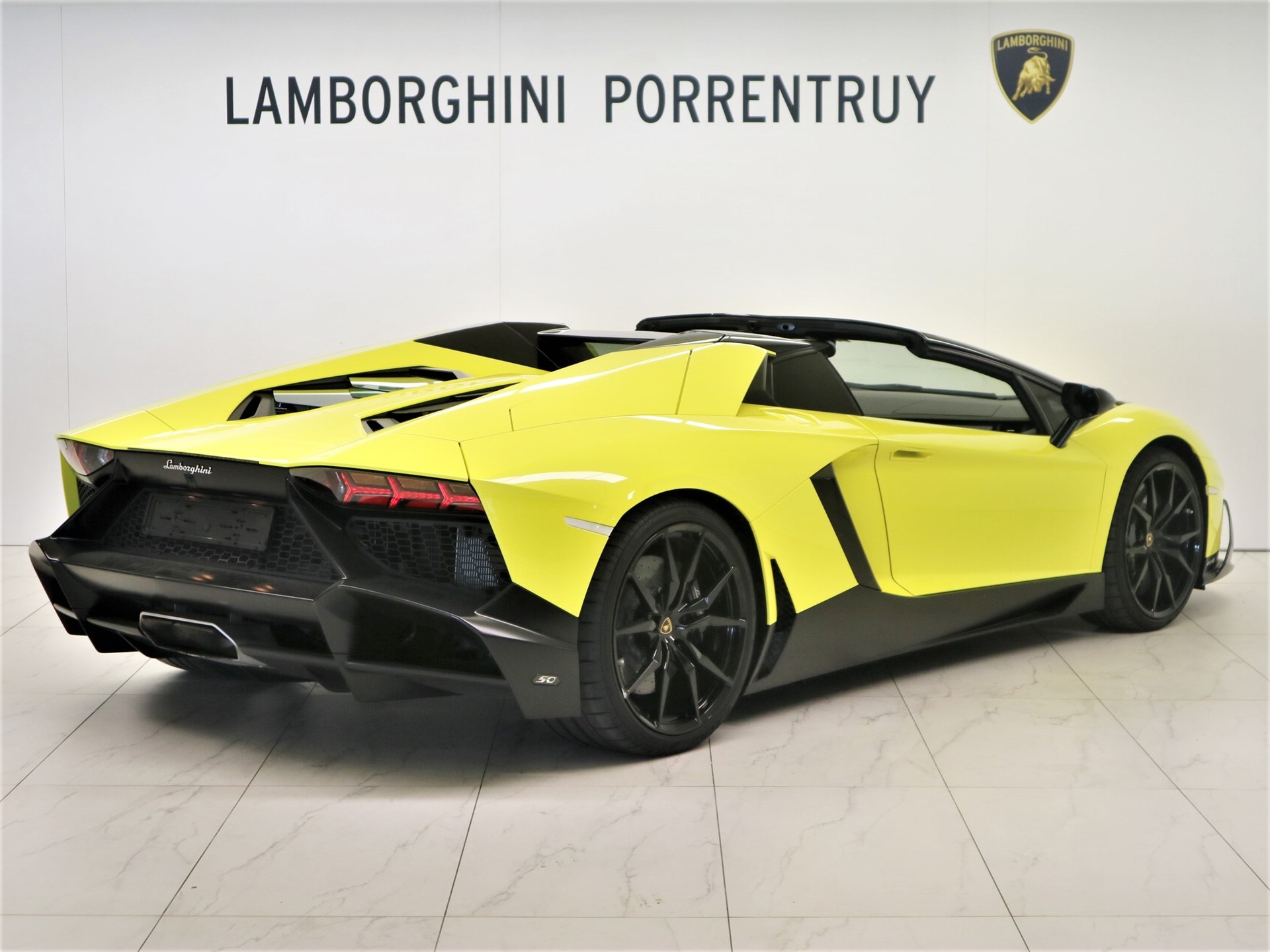 LAMBORGHINI Aventador LP720-4 Roadster 50 Anniversario E-Gear-image-2