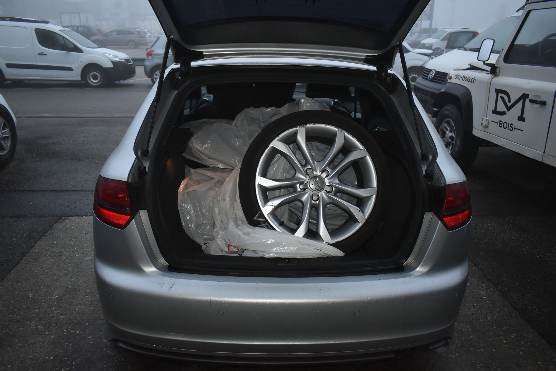 AUDI S3 Sportback 2.0 TFSI quattro-image-1