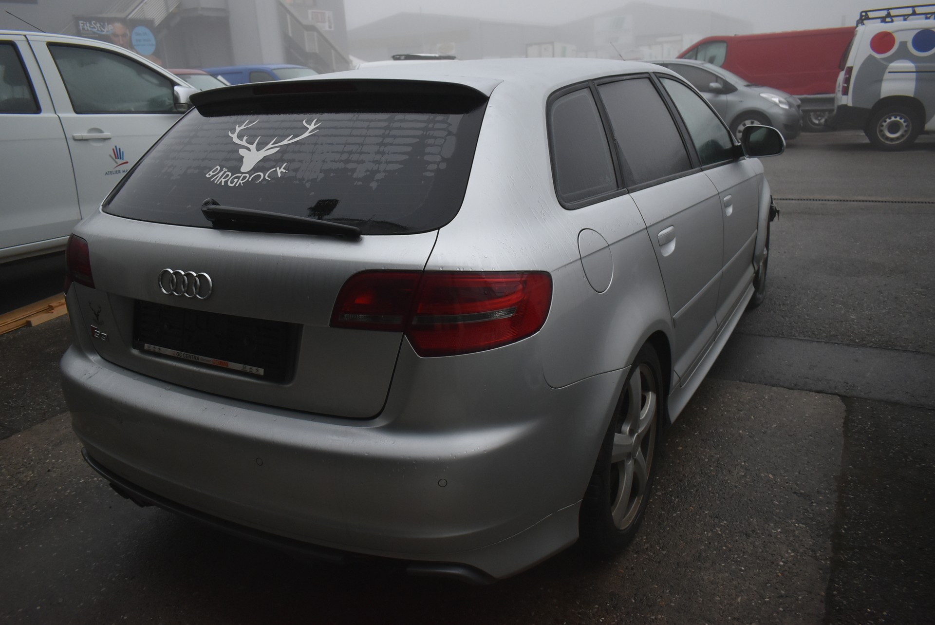 AUDI S3 Sportback 2.0 TFSI quattro-image-3
