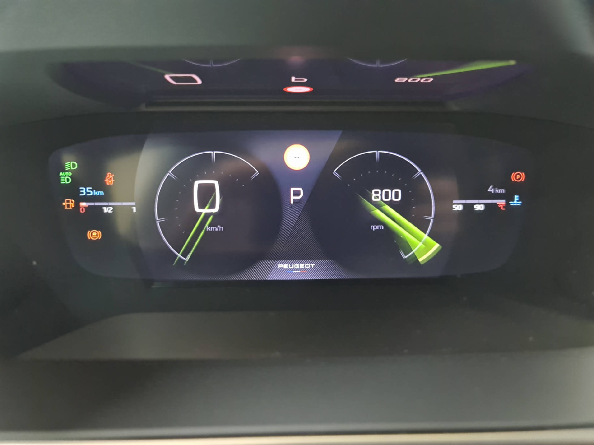 PEUGEOT 2008 1.2 PureTech 130 GT-image-7