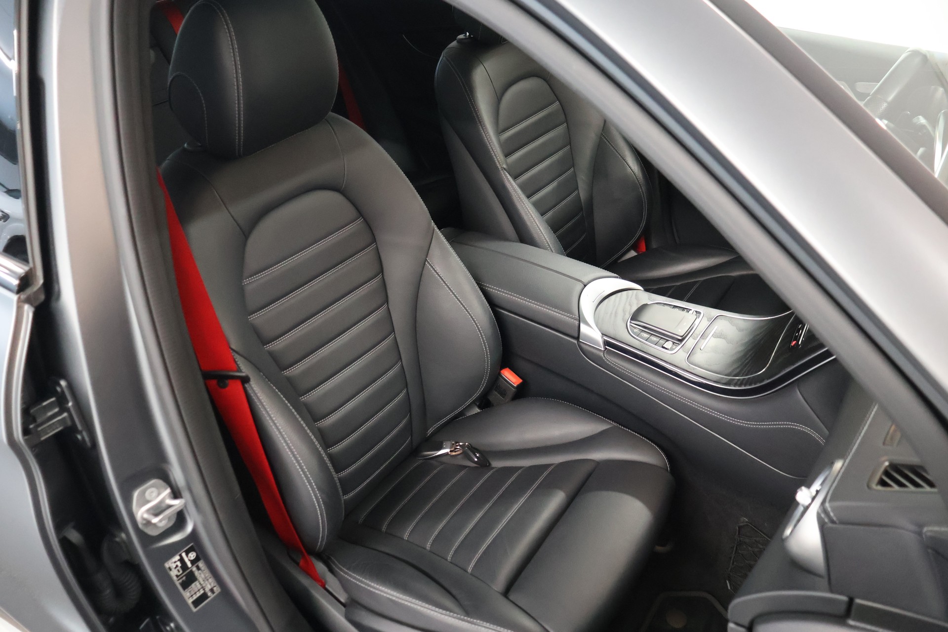MERCEDES-BENZ GLC 43 AMG 4Matic 9G-Tronic-image-16