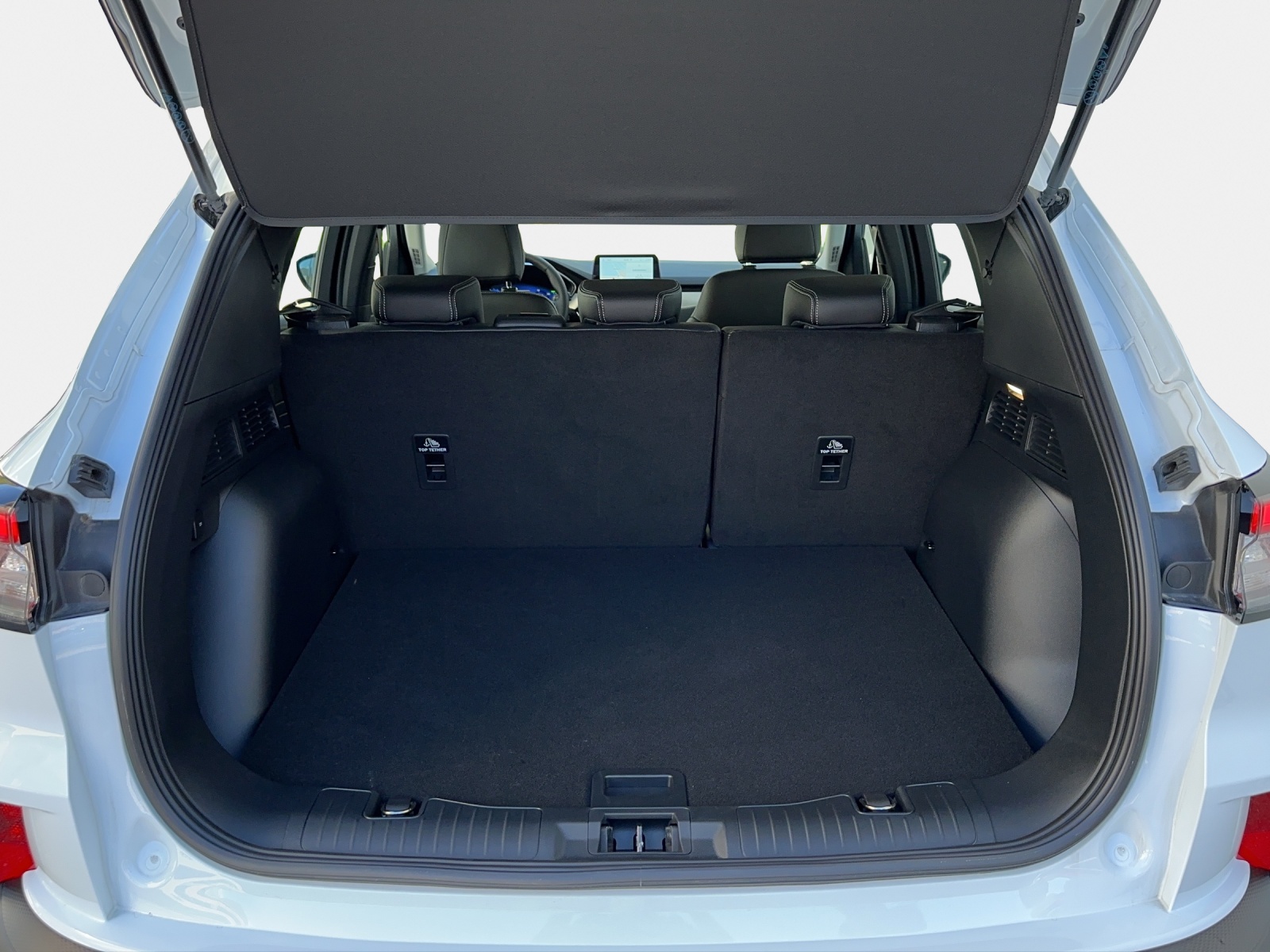 FORD Kuga 2.5 FHEV Titanium 4WD-image-5