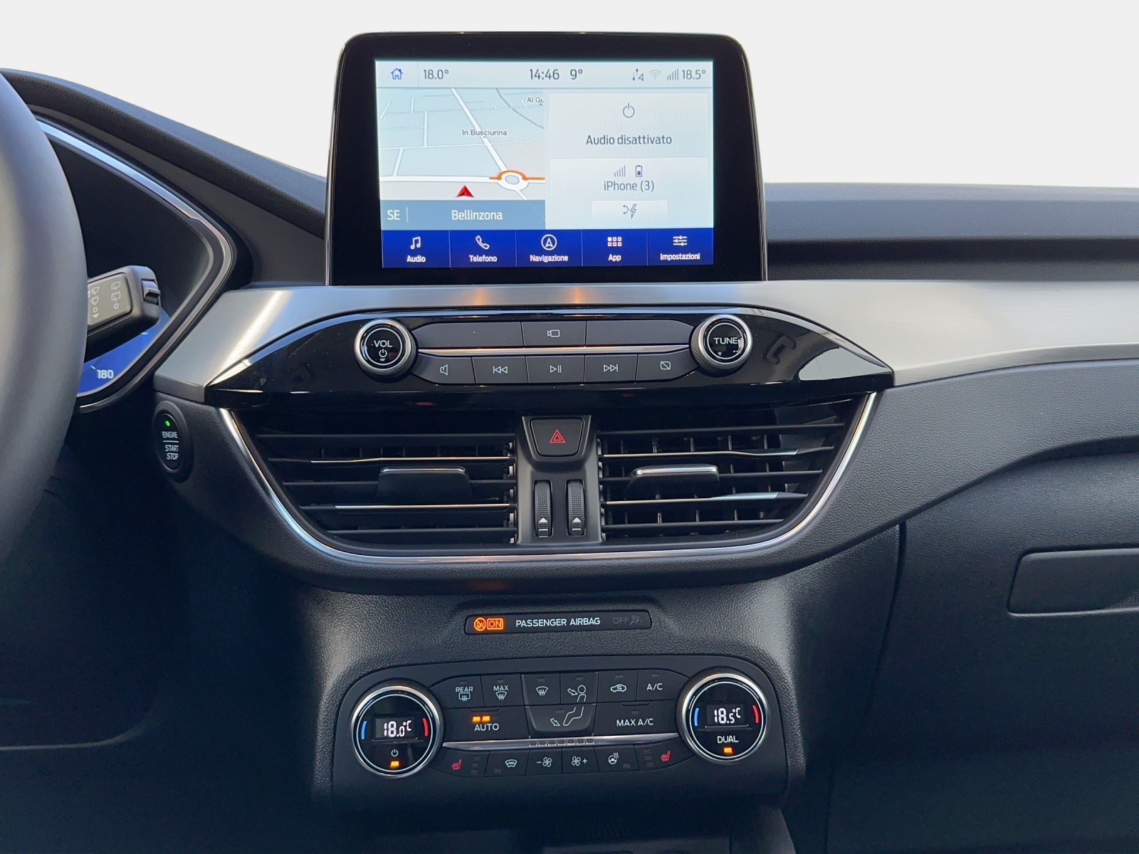 FORD Kuga 2.5 FHEV Titanium 4WD-image-11