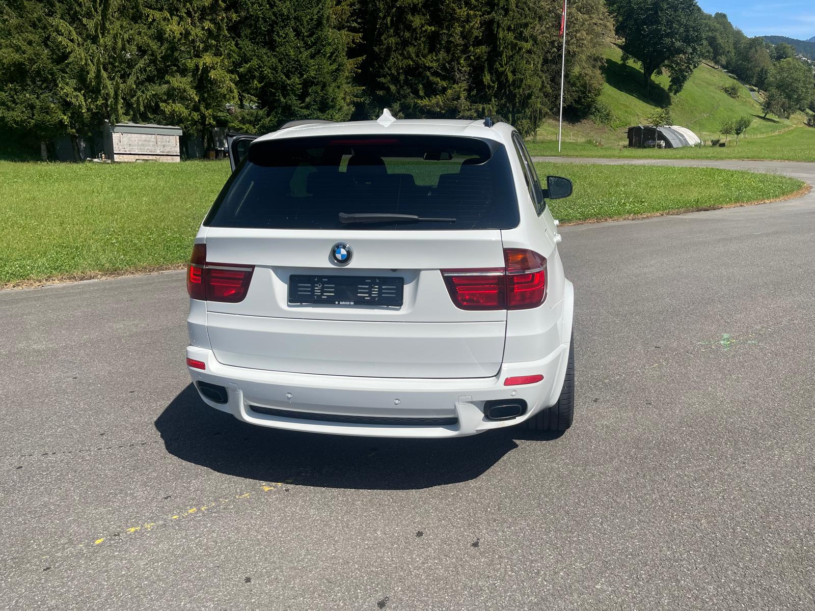 BMW X5 xDrive M50d Steptronic-image-6