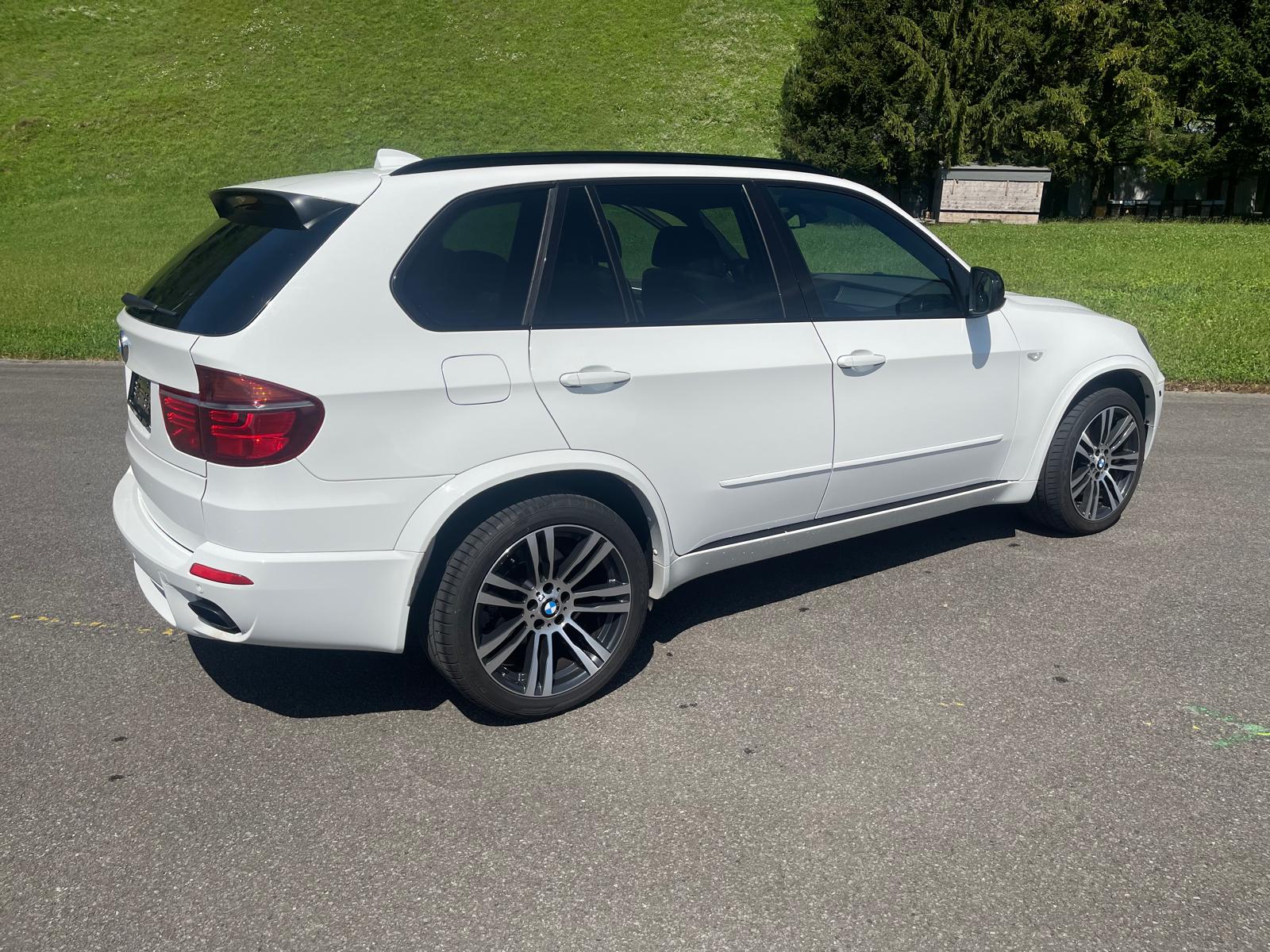 BMW X5 xDrive M50d Steptronic-image-8