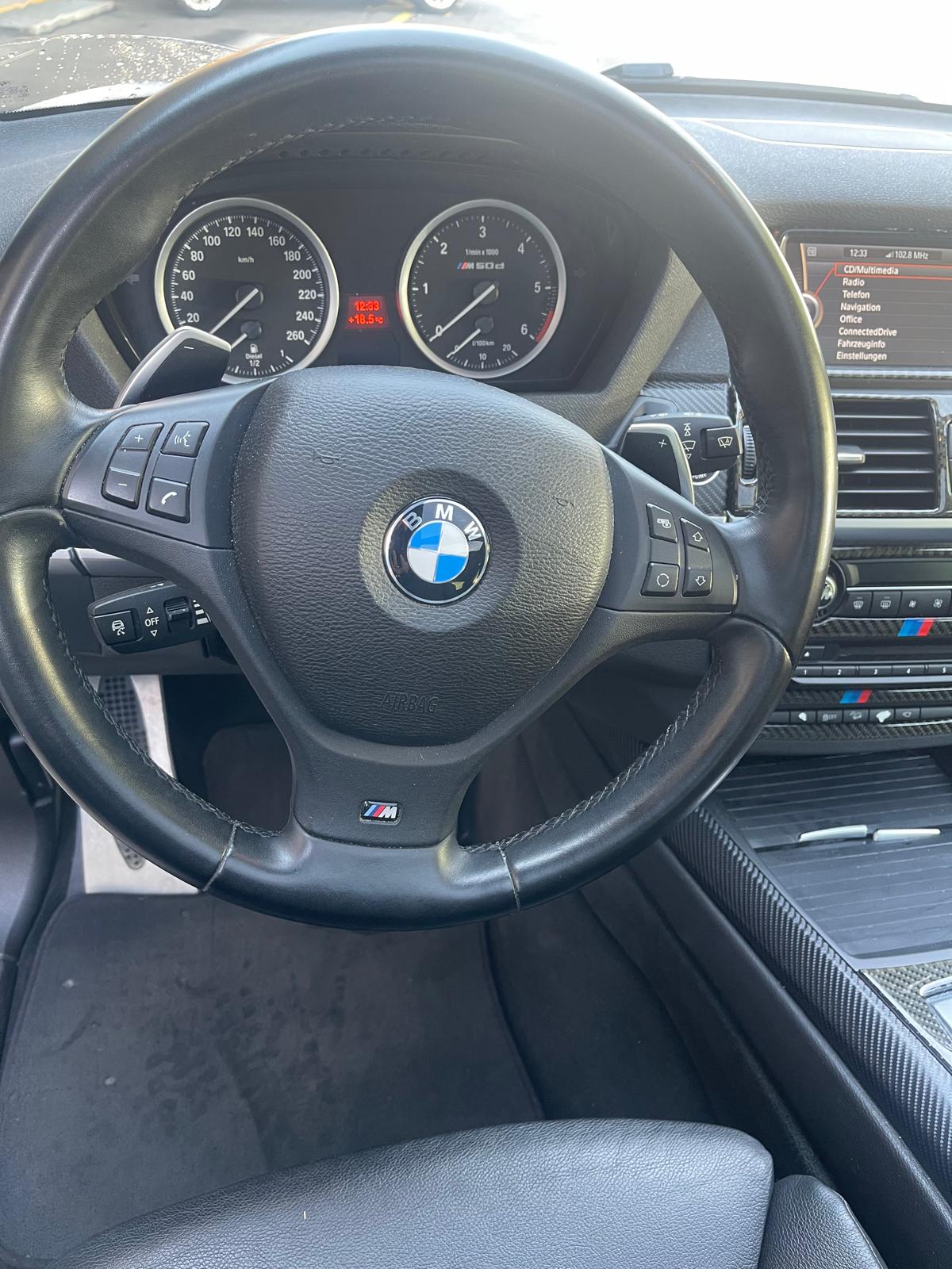 BMW X5 xDrive M50d Steptronic-image-13