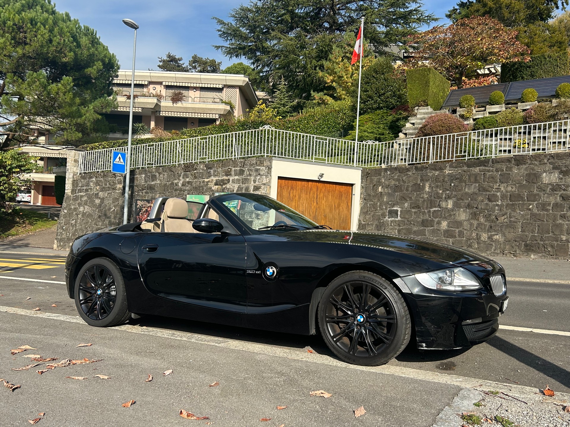 BMW 3.0si Roadster-image-1