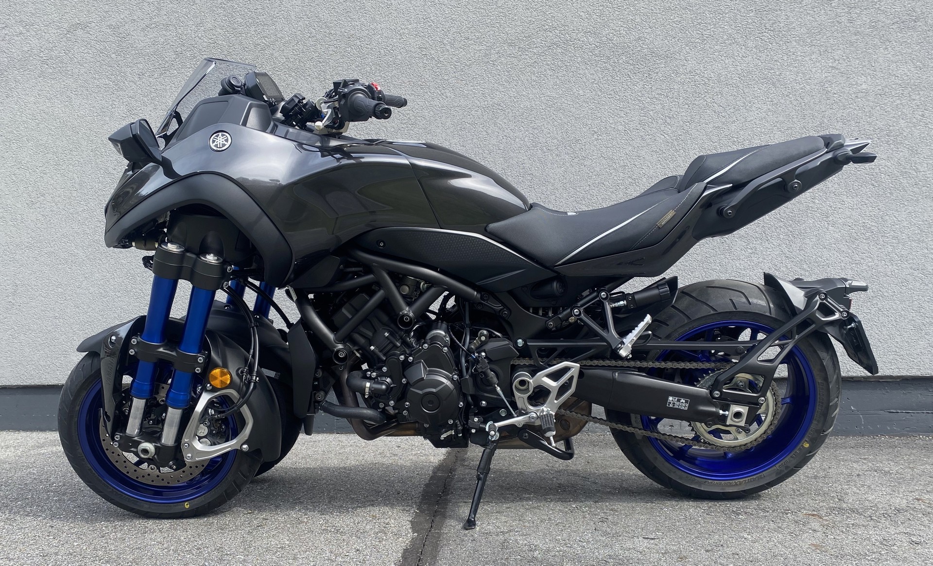 YAMAHA Niken-showroom-element-3