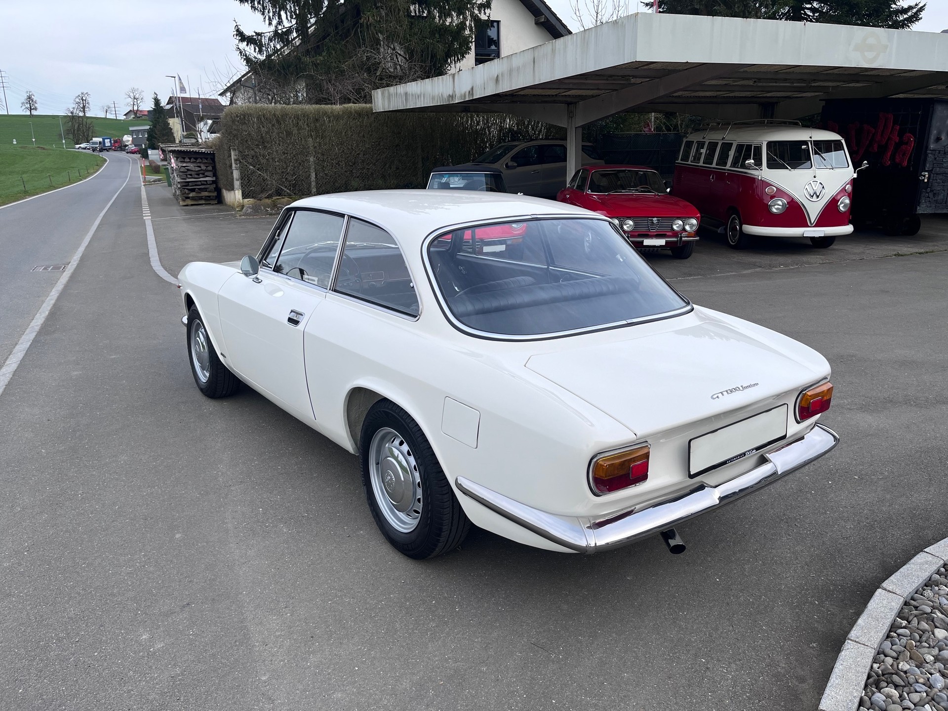 ALFA ROMEO 1300 GT junior scalino-showroom-element-3