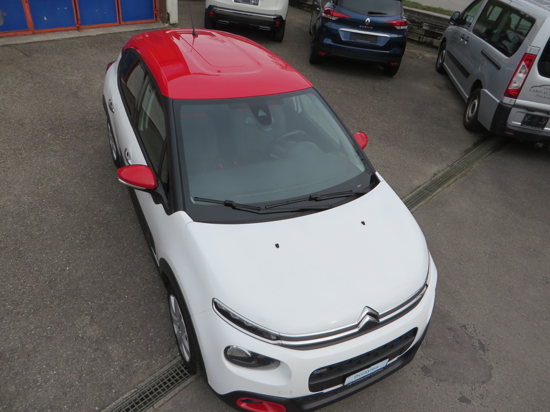 CITROEN C3 1.2i PureTech Shine-image-5