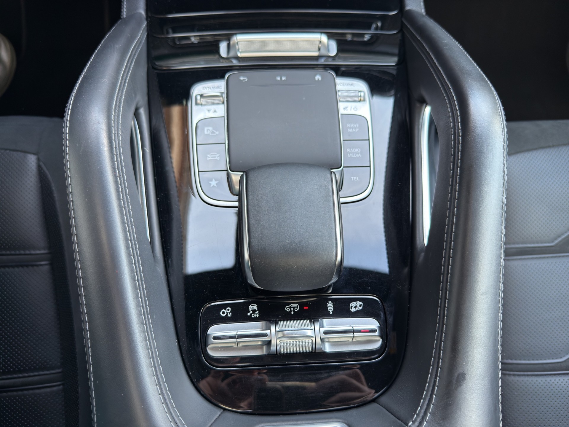 MERCEDES-BENZ GLE 53 AMG 4matic+-image-18