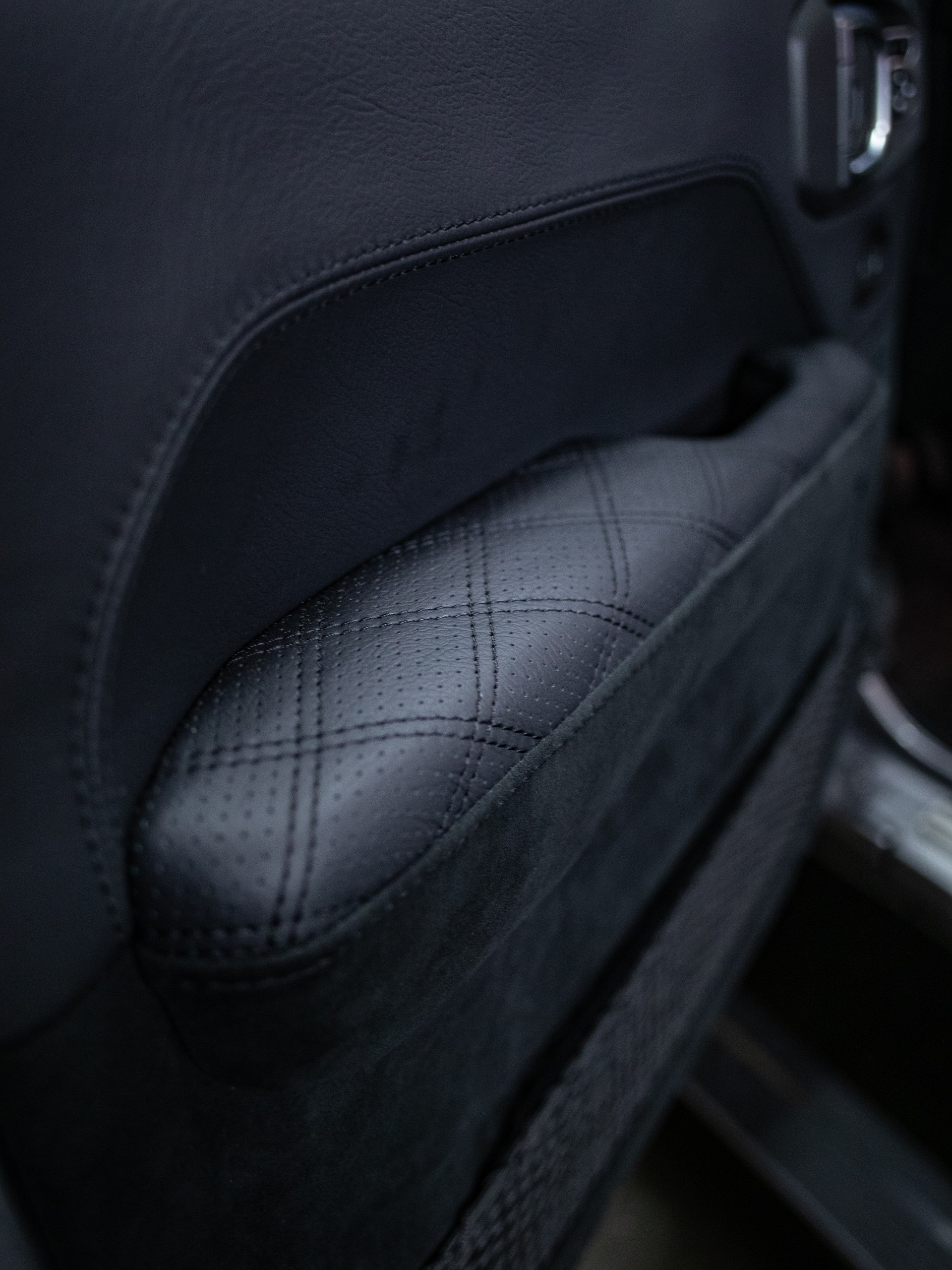 JEEP BRUTE® Wrangler 4xe SAHARA / SkyOne (El. Soft Top)-image-14