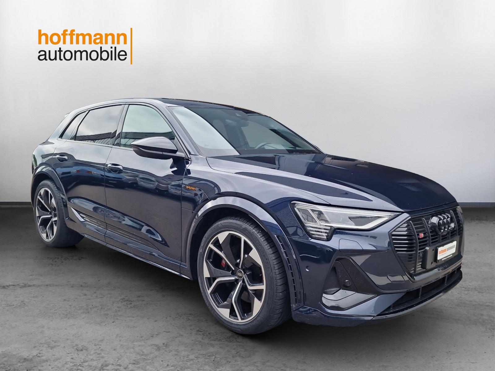 AUDI e-tron S quattro-image-2