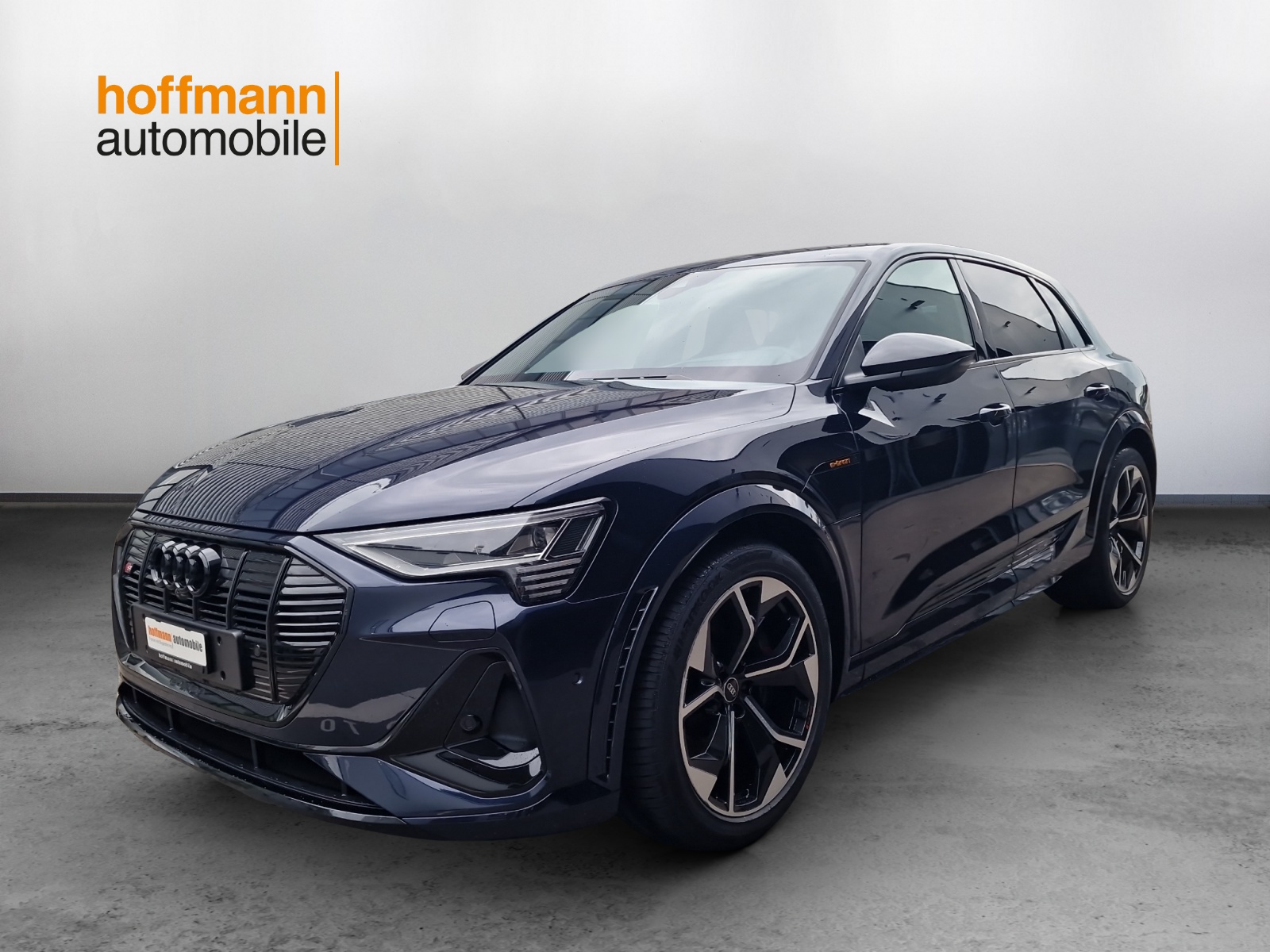 AUDI e-tron S quattro-image-0