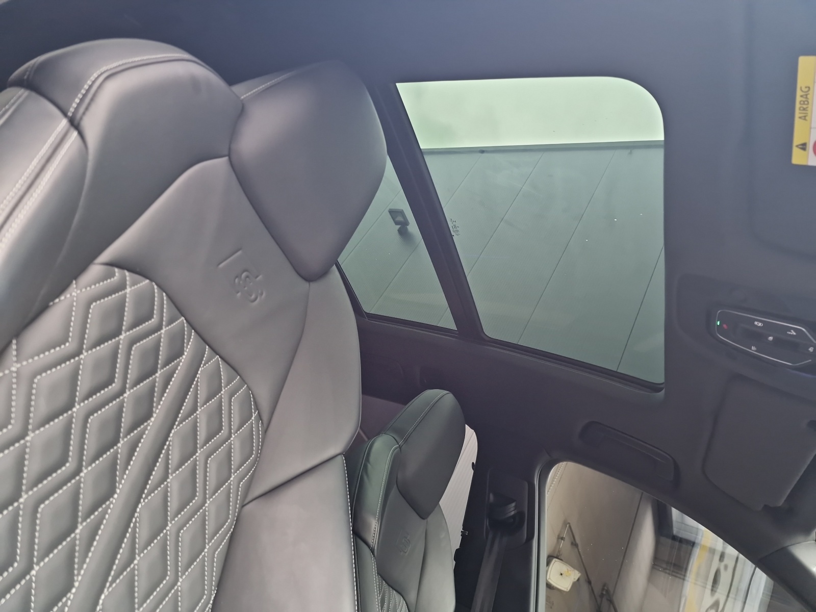 AUDI e-tron S quattro-image-14