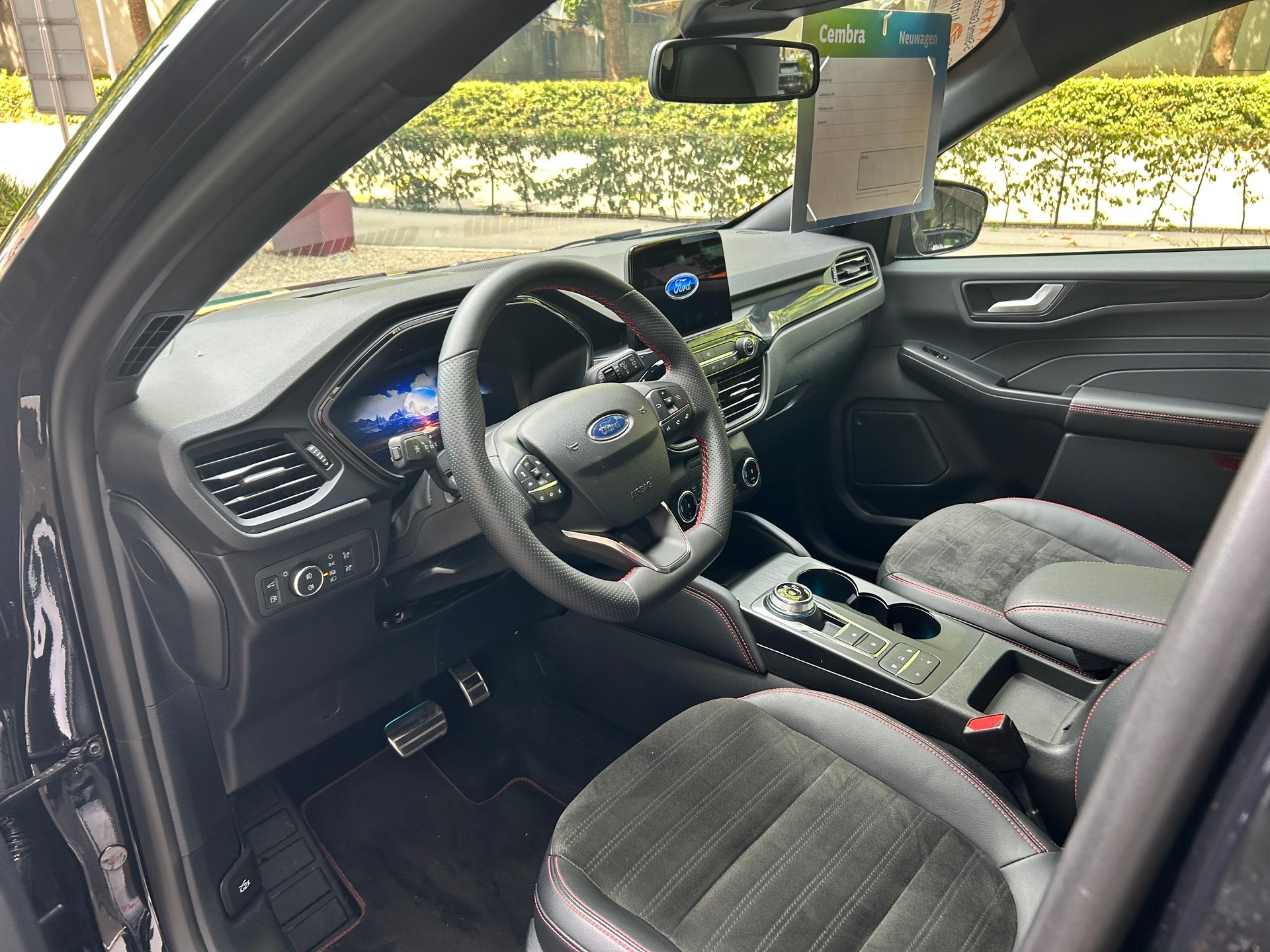 FORD Kuga 2.5 PHEV ST-Line X 2WD-image-6