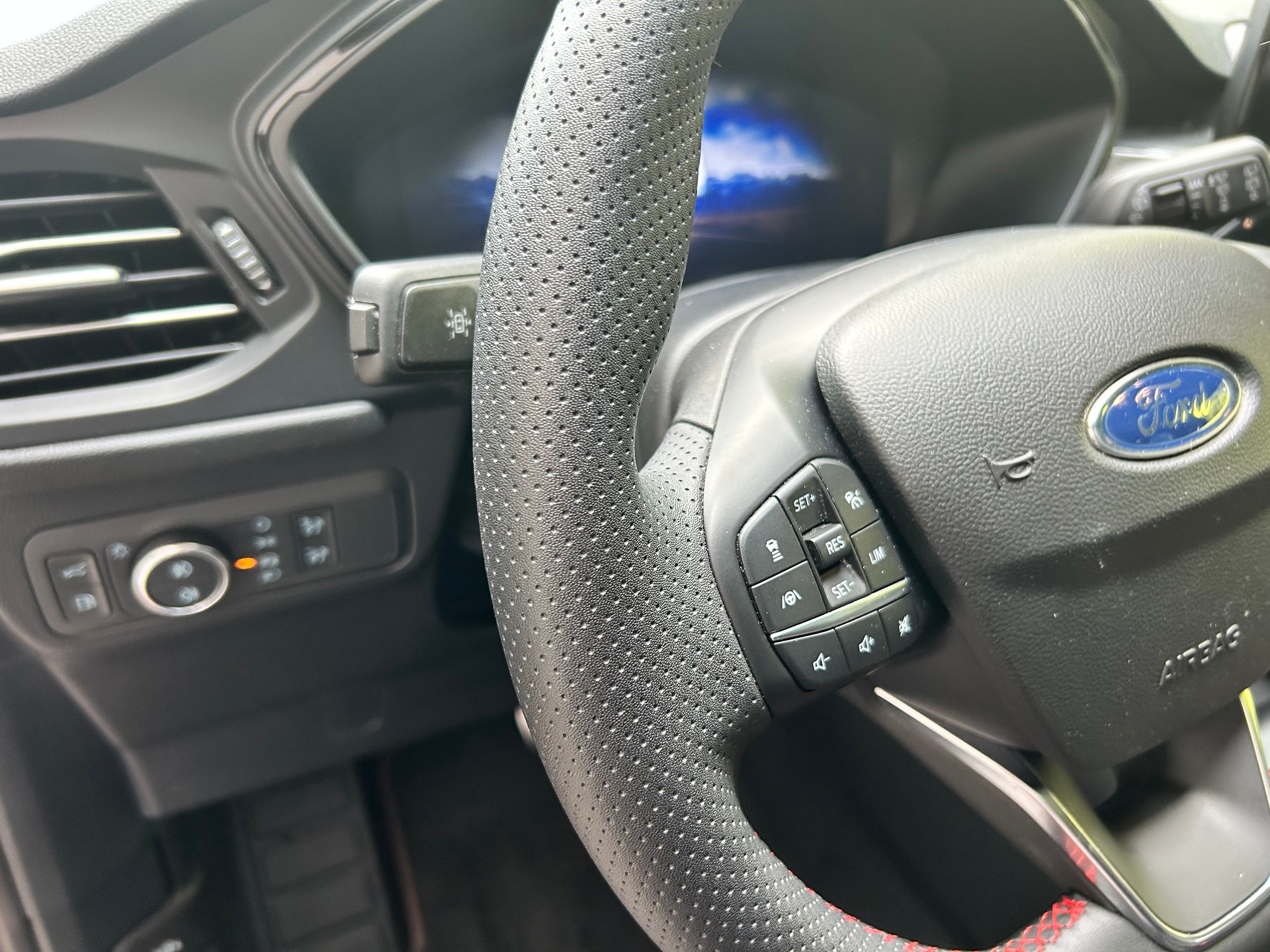 FORD Kuga 2.5 PHEV ST-Line X 2WD-image-7
