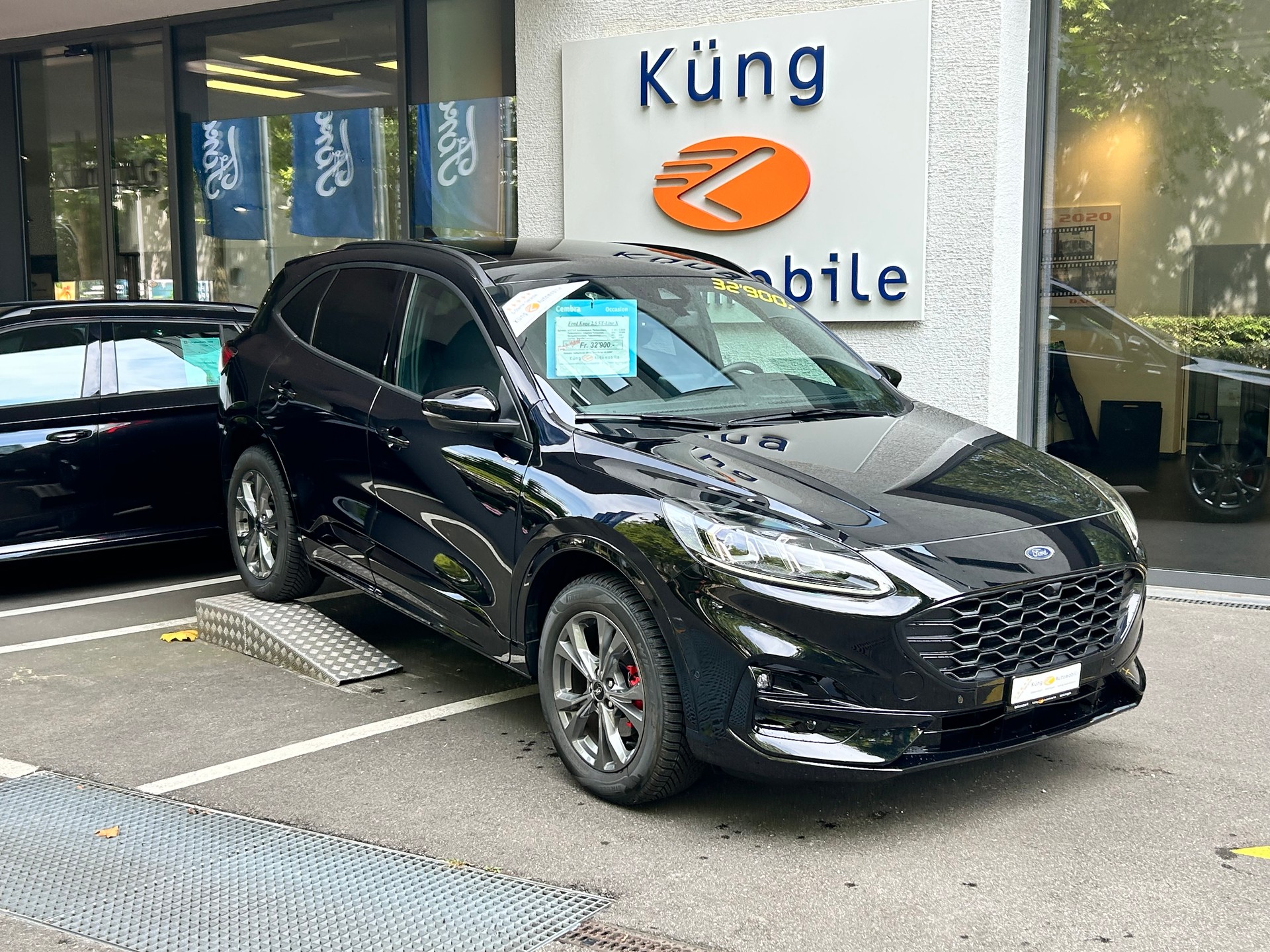 FORD Kuga 2.5 PHEV ST-Line X 2WD-image-0