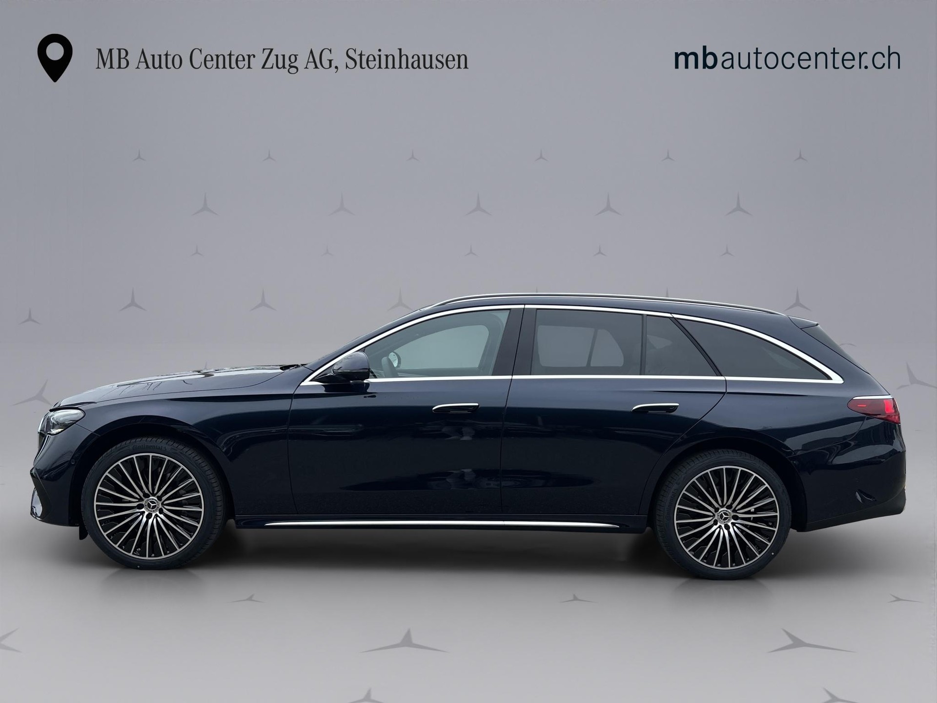 MERCEDES-BENZ E 220 d AMG Line 4matic Kombi-image-2