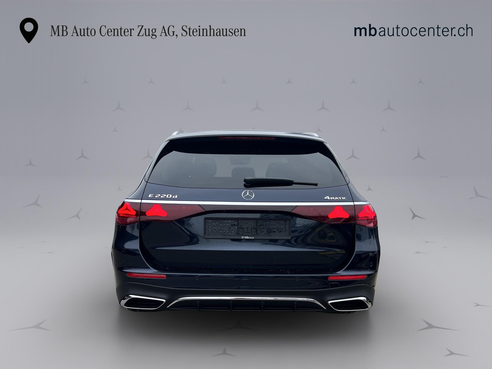 MERCEDES-BENZ E 220 d AMG Line 4matic Kombi-image-4