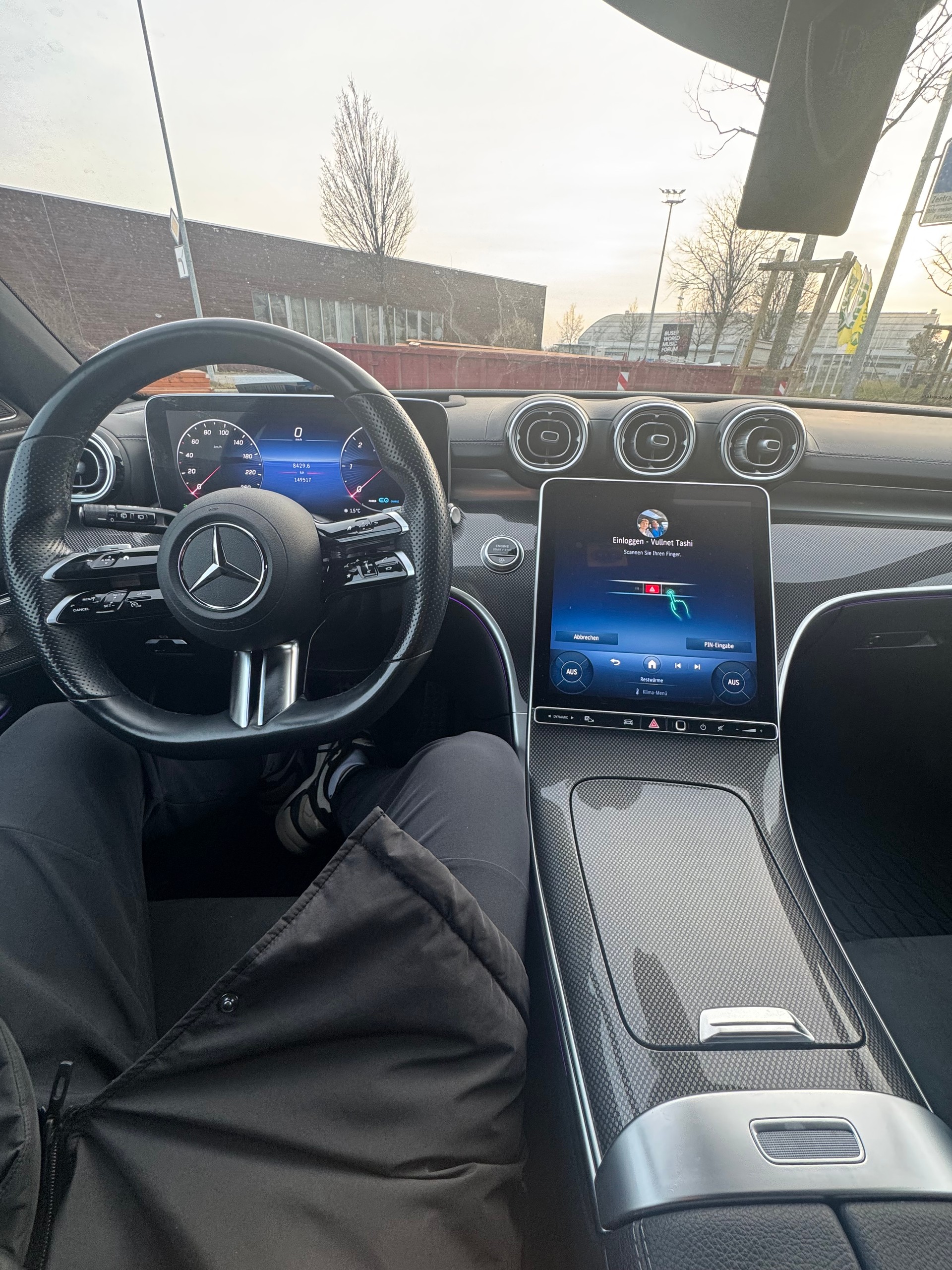 MERCEDES-BENZ C 300 d T AMG Line-image-2