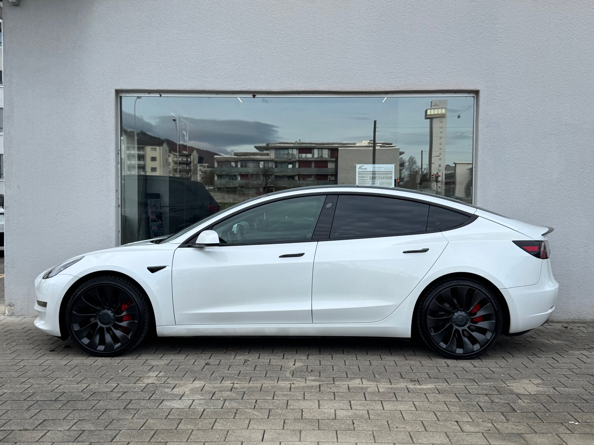 TESLA Model 3 Performance Dual Motor AWD-image-4