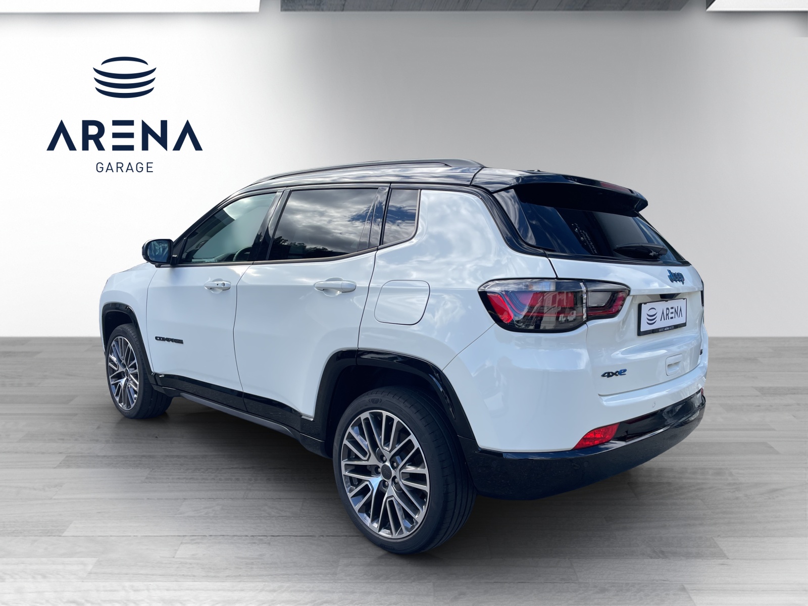 JEEP Compass 1.3 T PHEV Summit Sky AWD-showroom-element-3