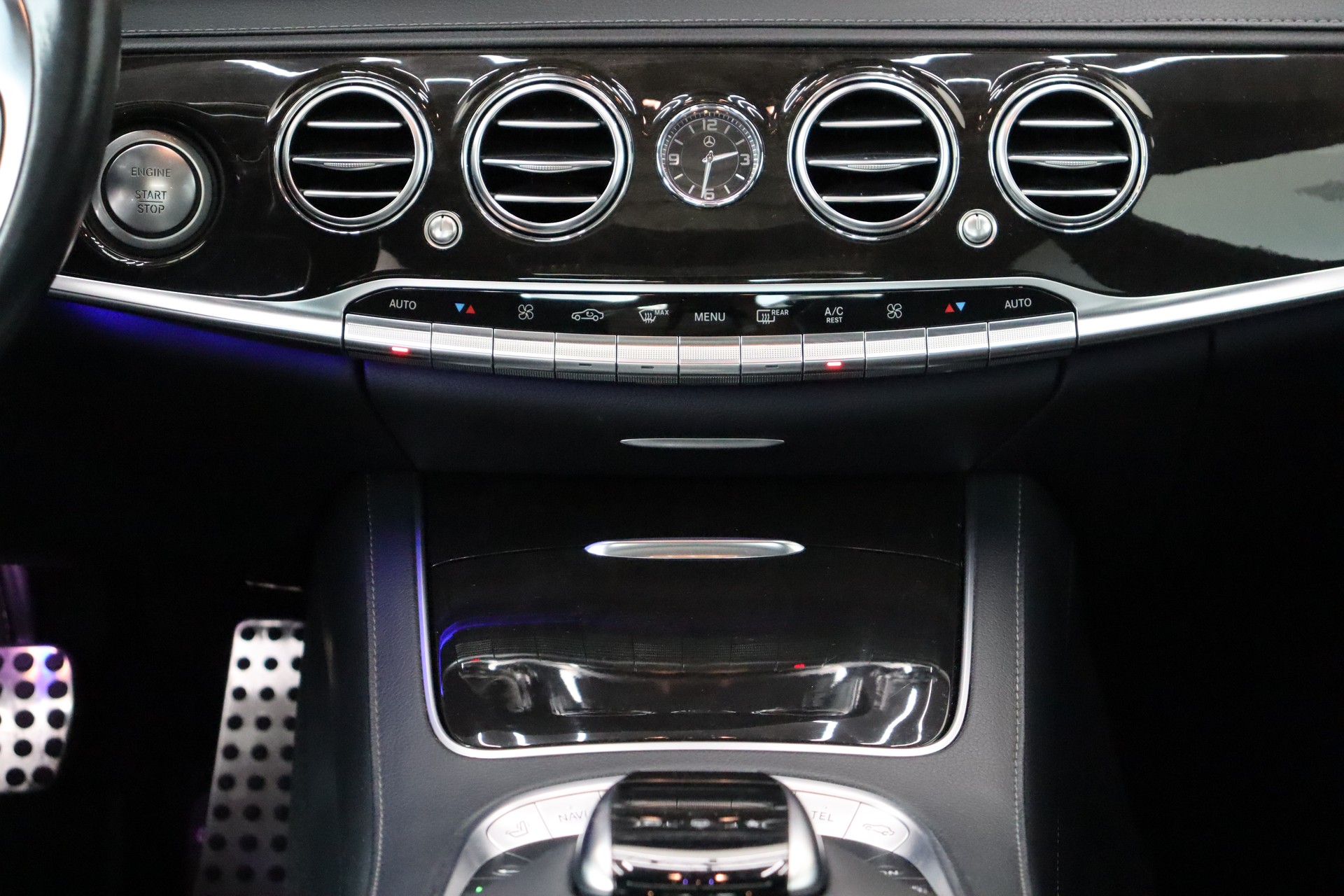 MERCEDES-BENZ S 350 BLUETEC 4MATIC 7G-TRONIC ** FAHRASSISTENZ-PAKET ** TIEFERGELEGT ** PANORAMADACH ** BURMESTER **-image-28