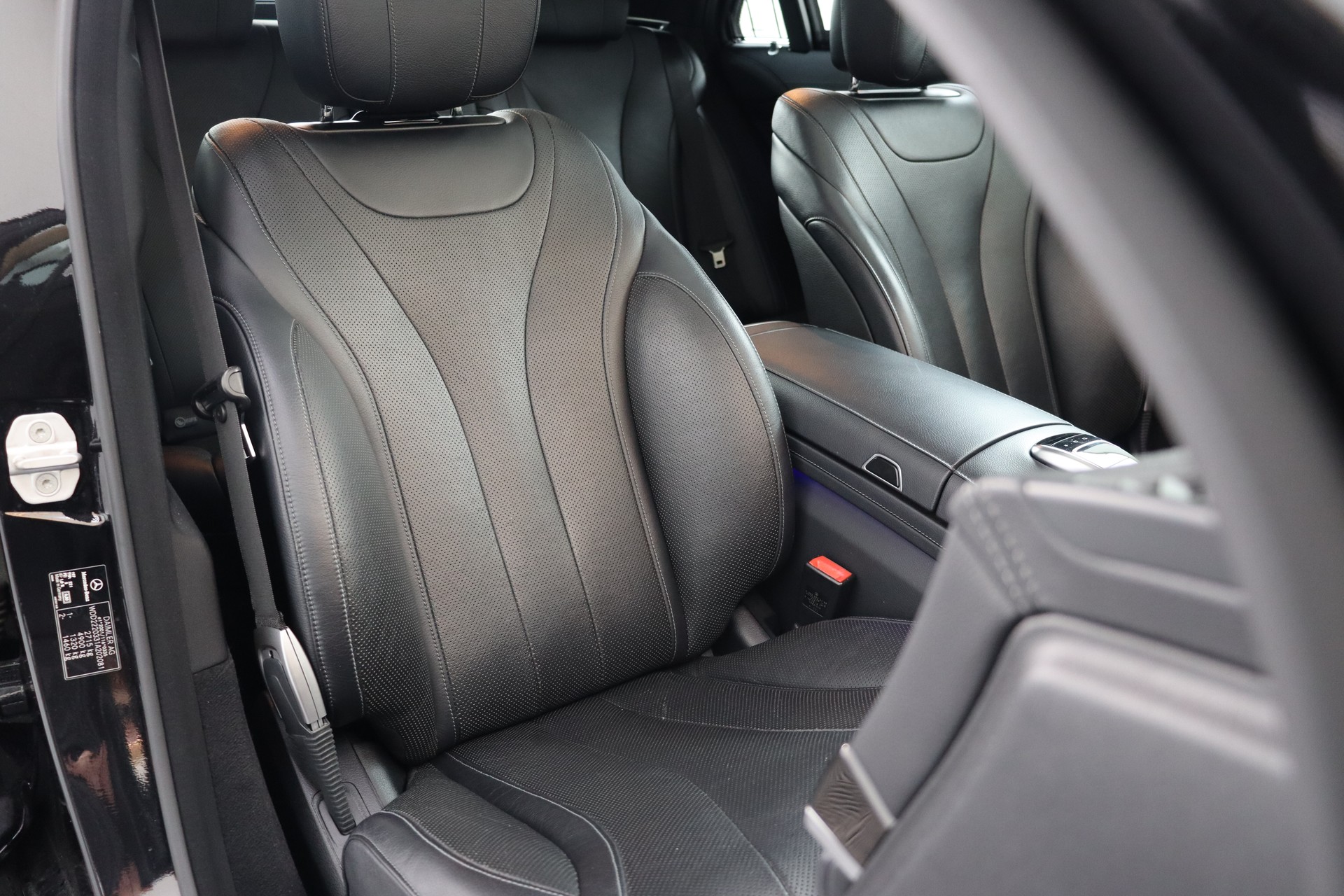 MERCEDES-BENZ S 350 BLUETEC 4MATIC 7G-TRONIC ** FAHRASSISTENZ-PAKET ** TIEFERGELEGT ** PANORAMADACH ** BURMESTER **-image-14